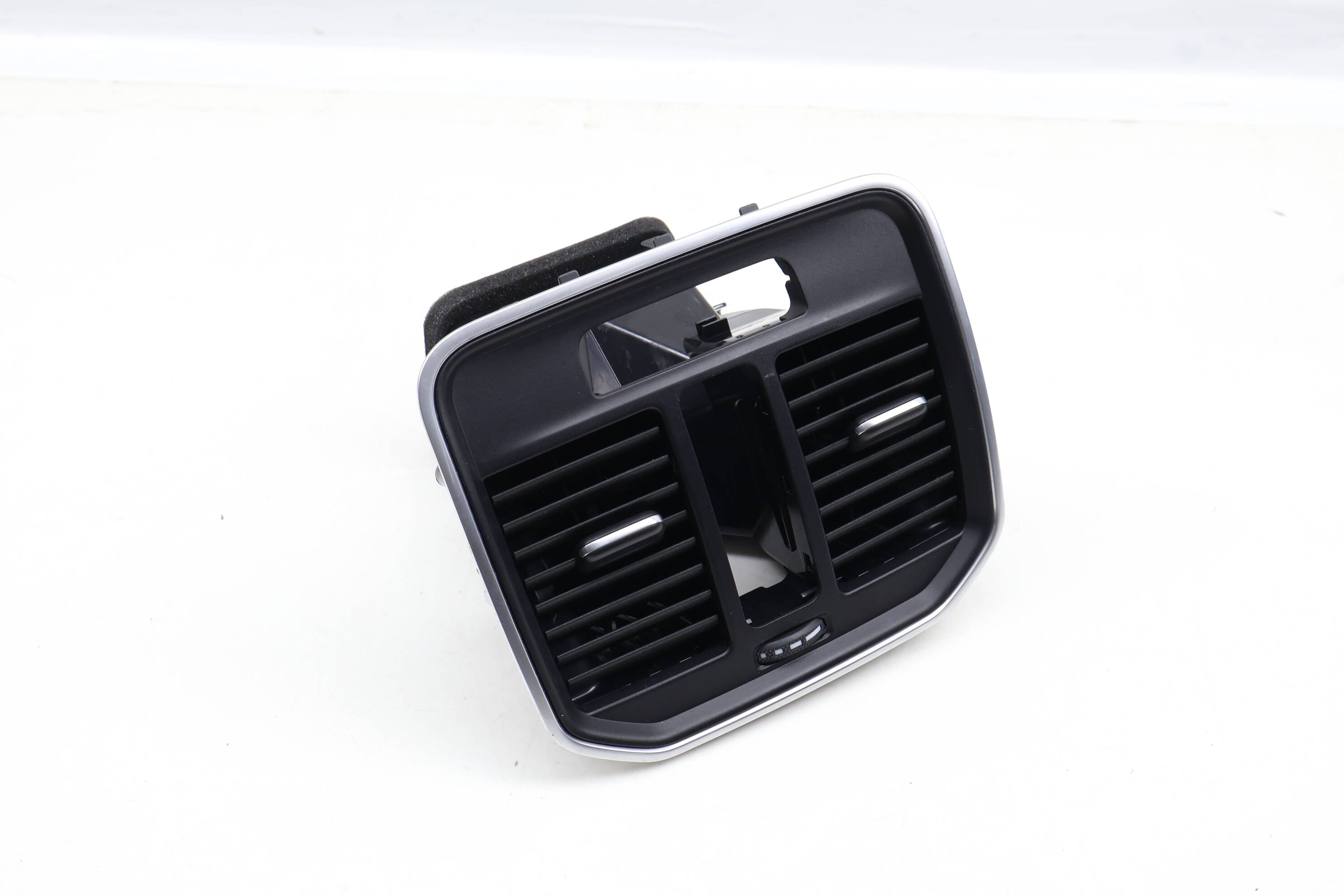 Center Console Air Vent 95B819203G