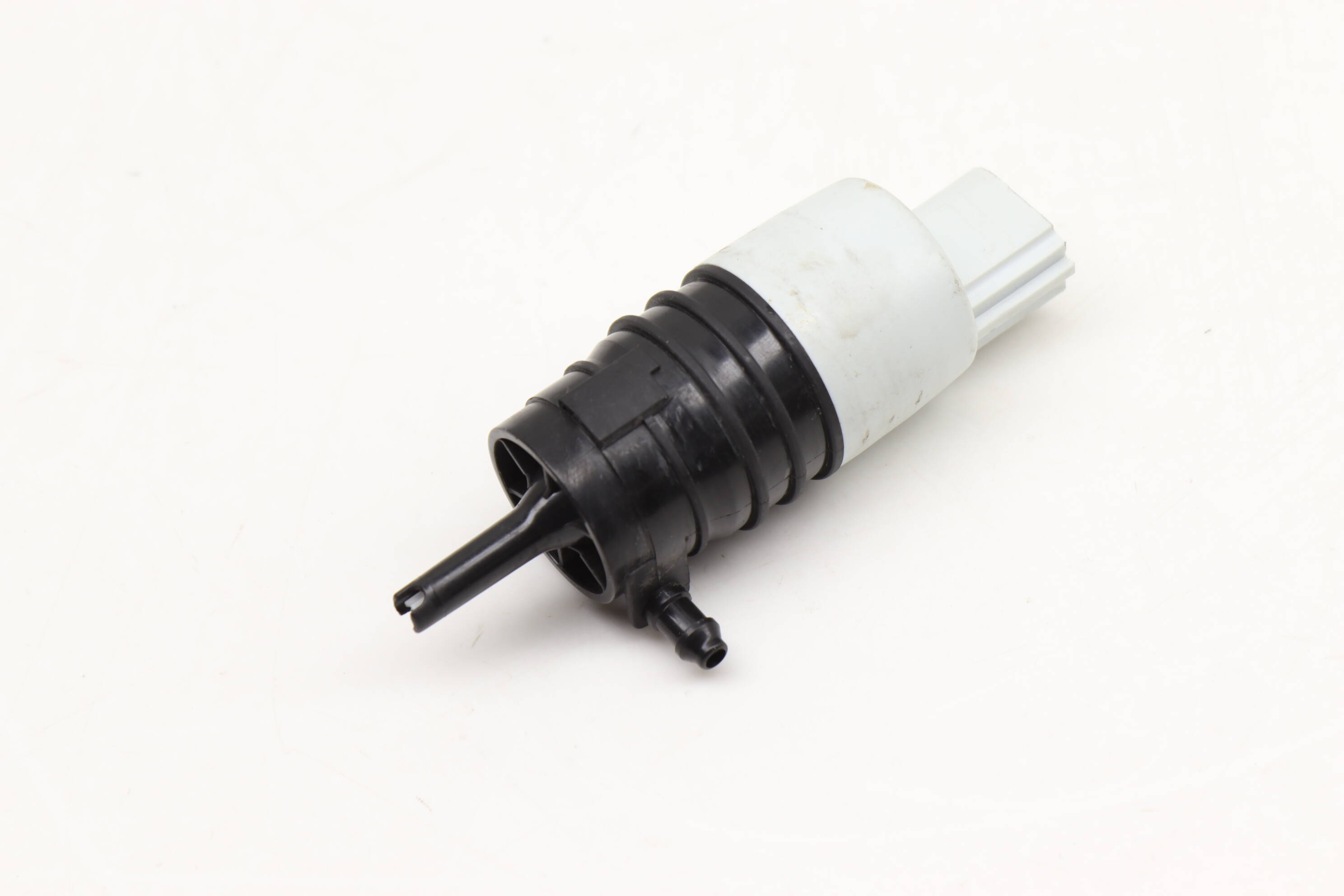 Windshield Washer Pump 67127298309