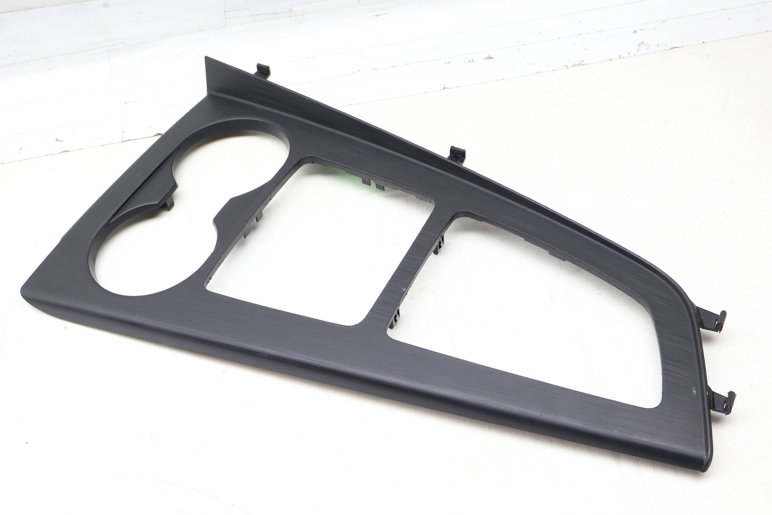 Center Console / Shifter Trim 8W1864241A