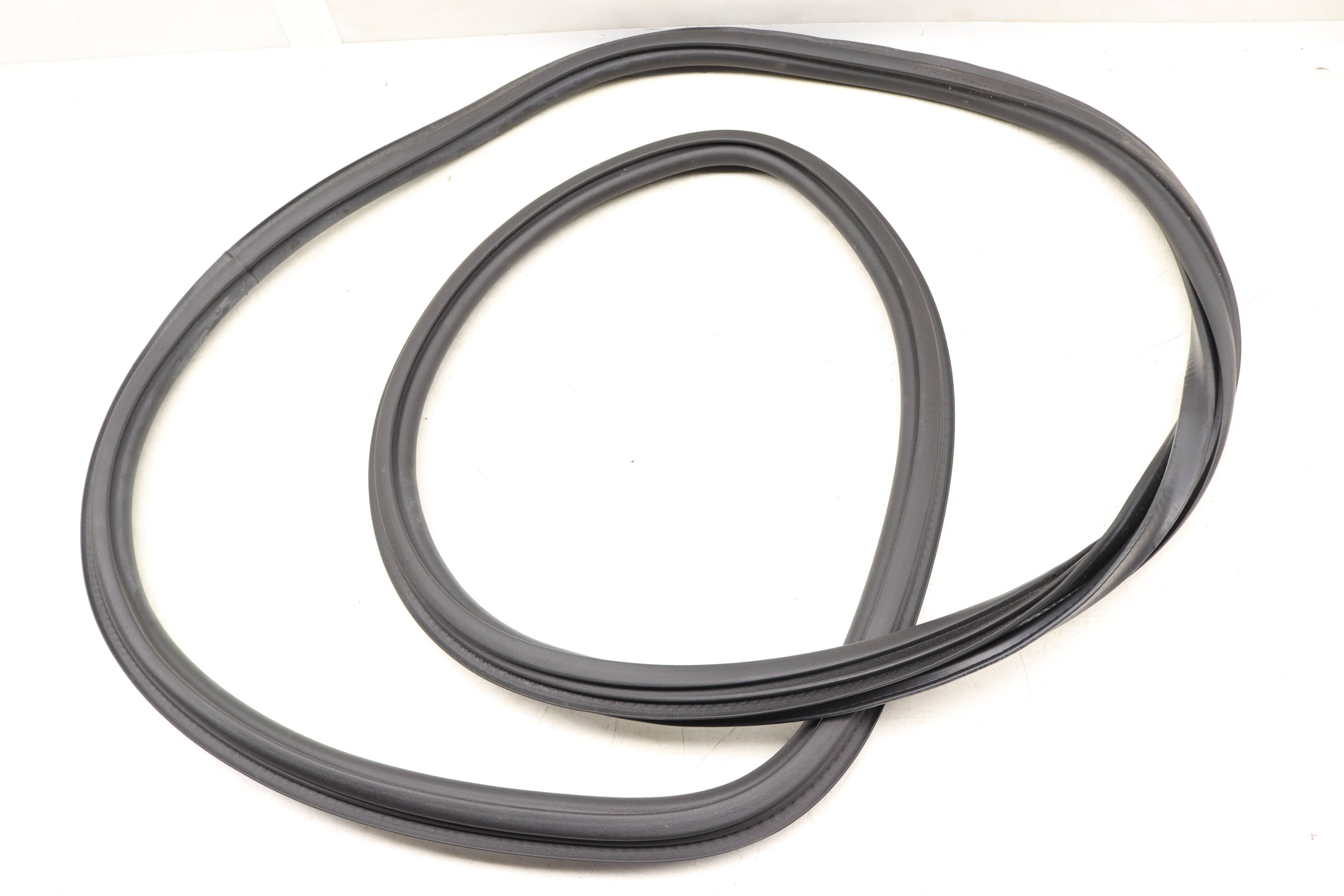 Door Seal / Weather Stripping (Inner) 80A833721D