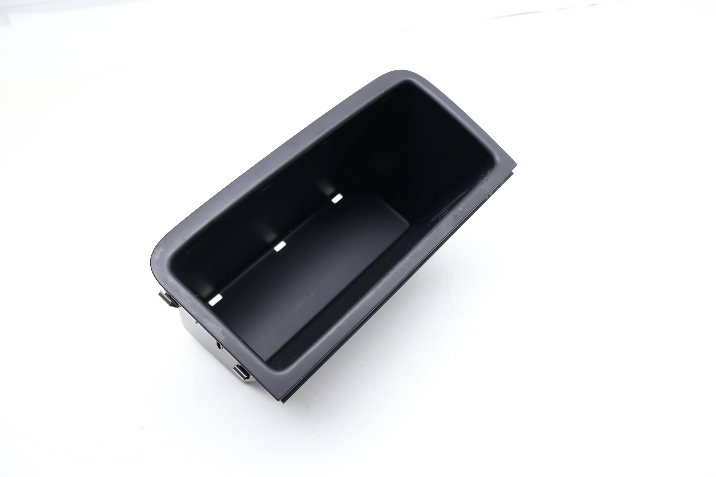 Console Lower Storage Bin / Tray 7P6863092