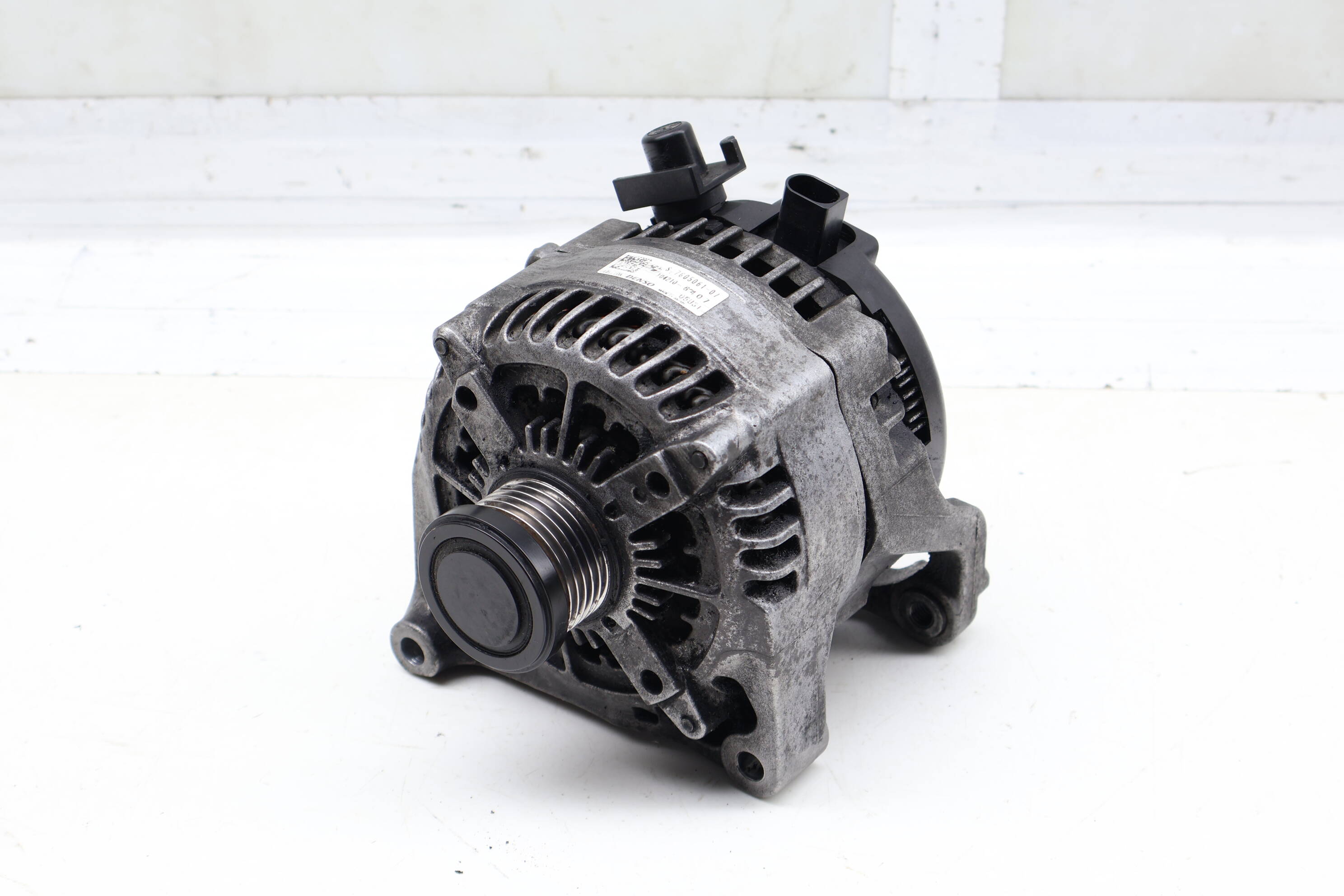 Alternator (210 Amp) 12317605061