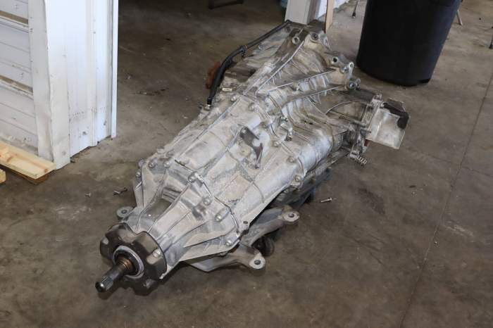 7-Speed Automatic Quattro Transmission 0B5300055F main product photo