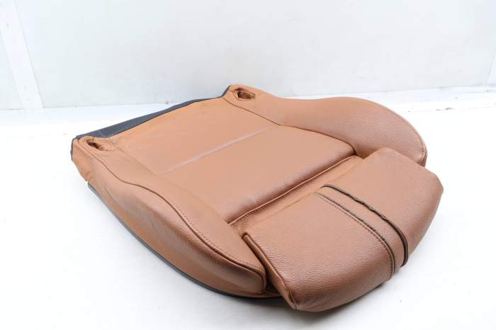 Lower Sport Seat Bottom Cushion (Leather) 52103450019 main product photo