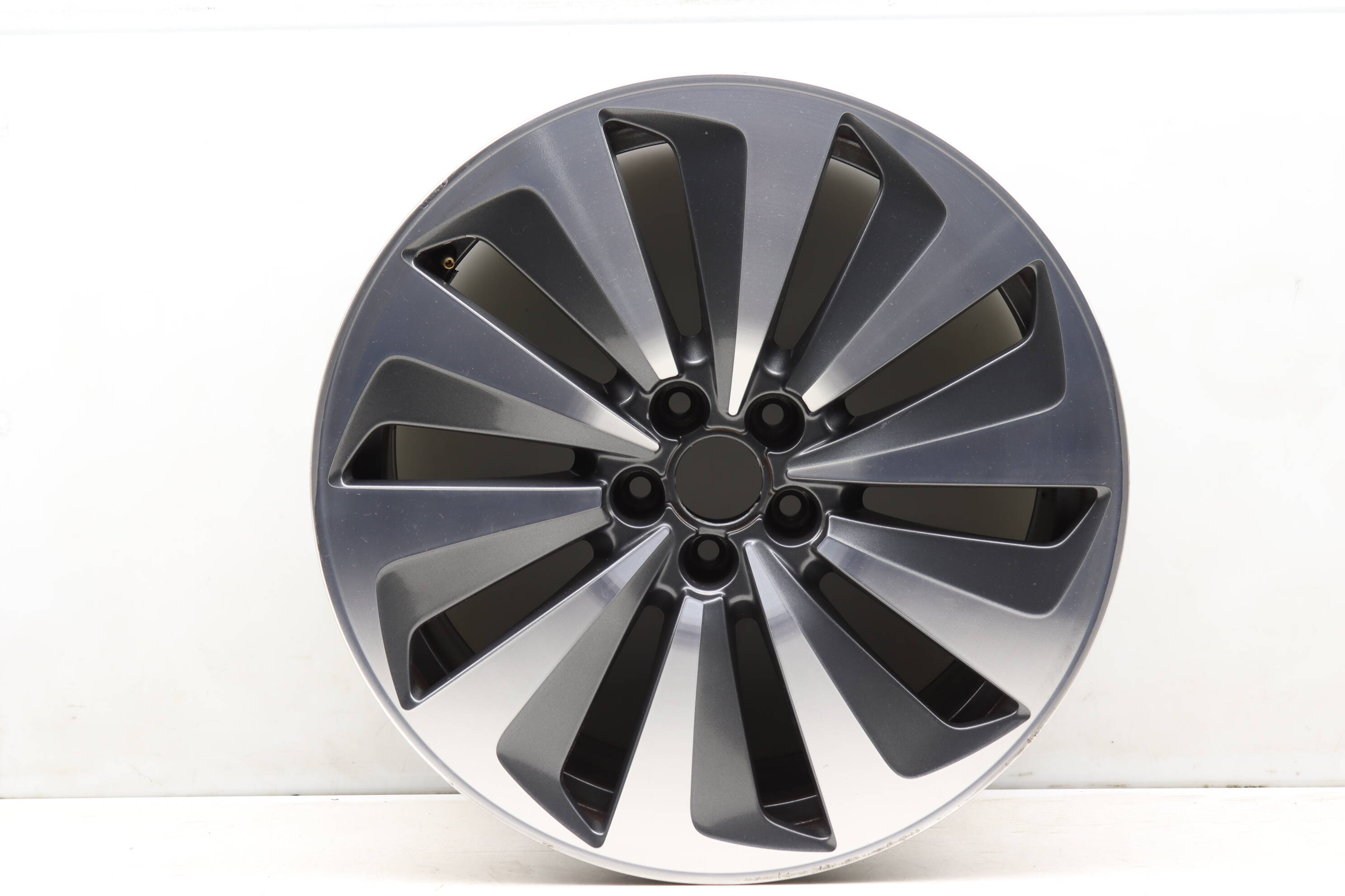 20" Inch Alloy Rim / Wheel (10-Spoke) 8R0601025CK