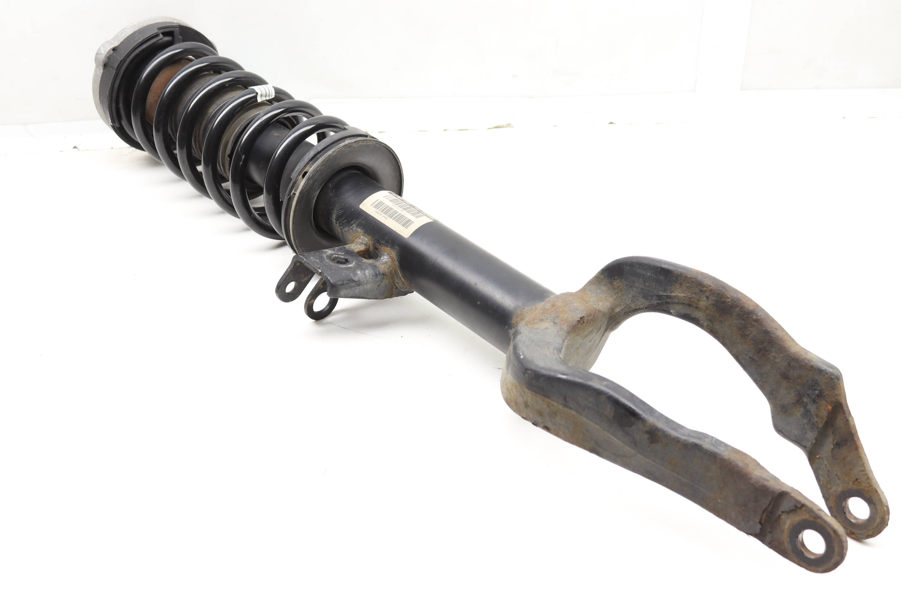 BMW Front Right Strut Shock / Spring Assembly 31316852874