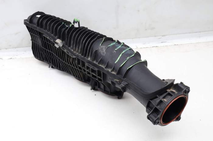 Intake Manifold 11617617500 main product photo