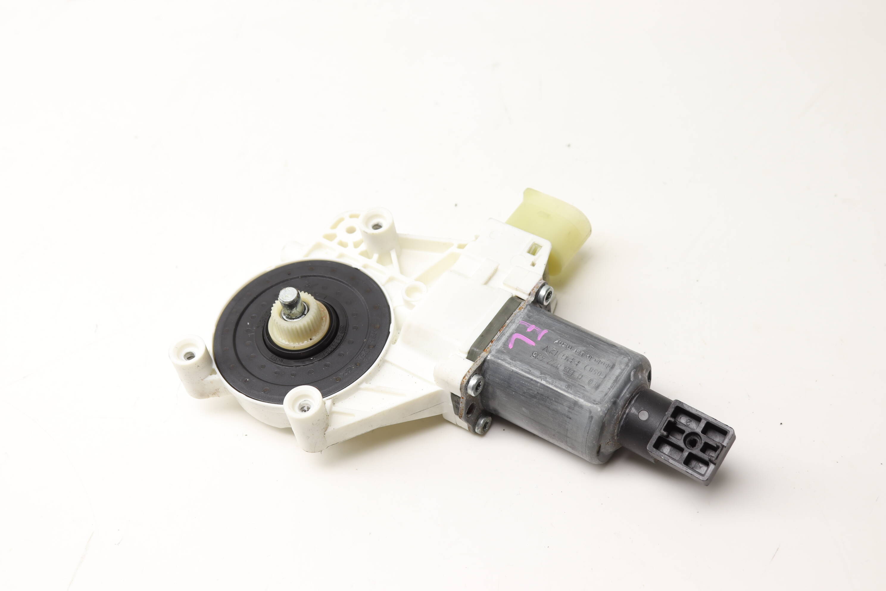 Power Window Motor 67626952085