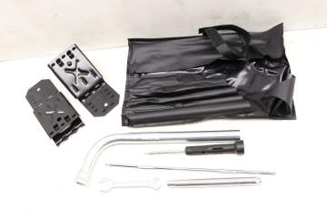 Tool Kit W/ Wheel Chock Set 8R0012115A