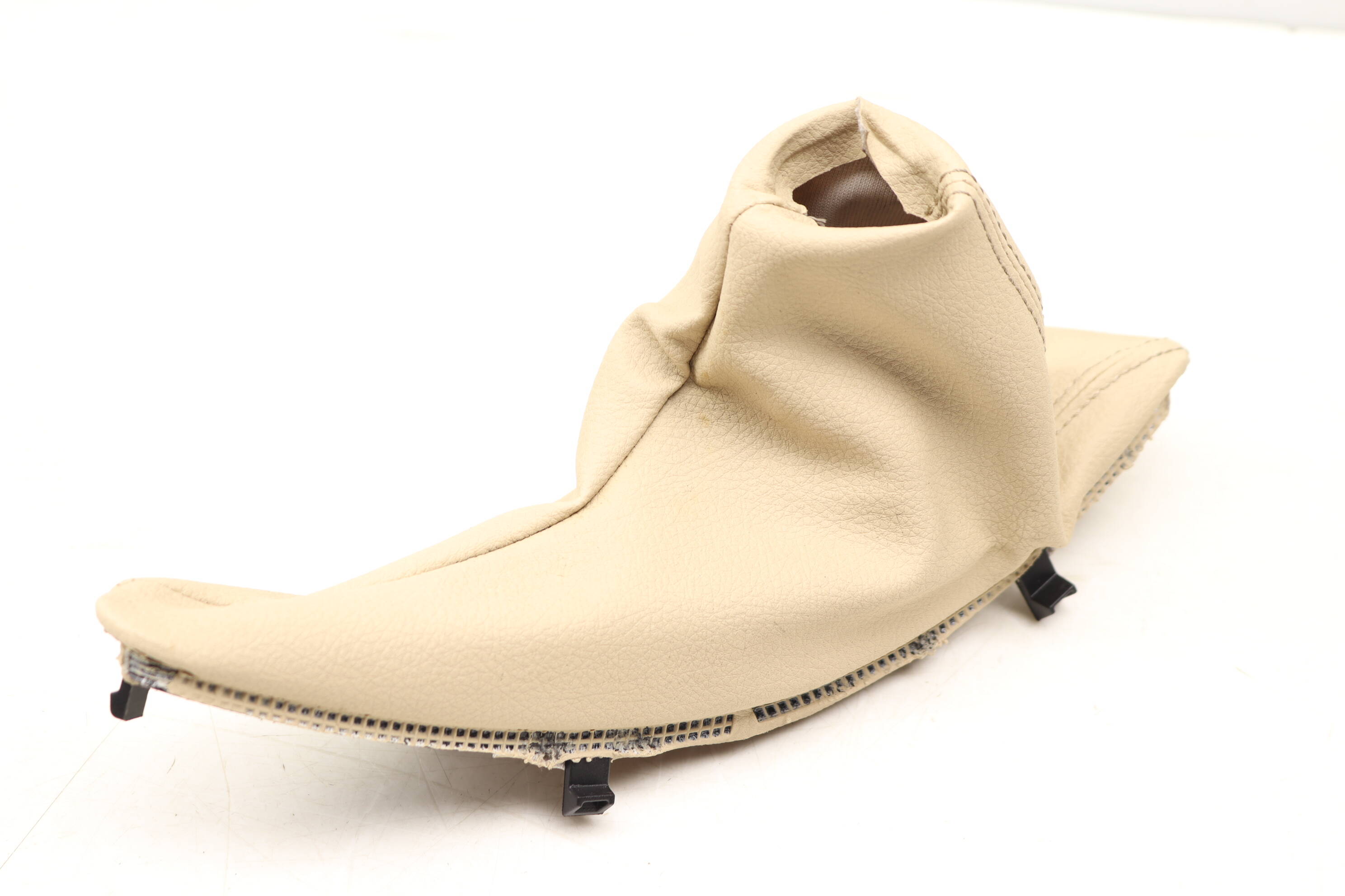 Emergency&#x20;Parking&#x20;Brake&#x20;Boot&#x20;&#x2F;&#x20;Cover&#x20;34429235426