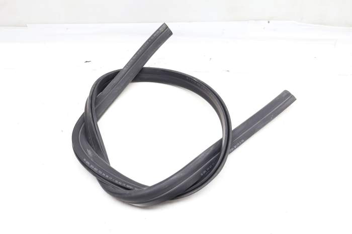 Rain Tray Seal / Weather Stripping 3CN823723 main product photo