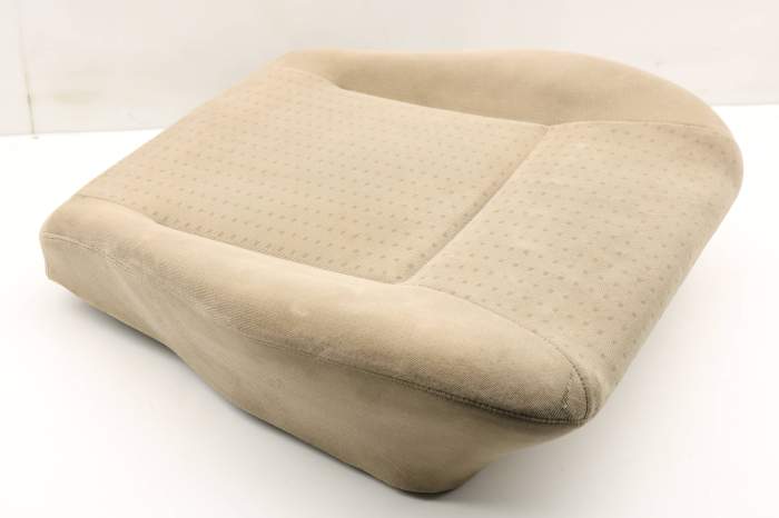 Lower Seat Bottom Cushion (2Nd Row) 705881405A main product photo