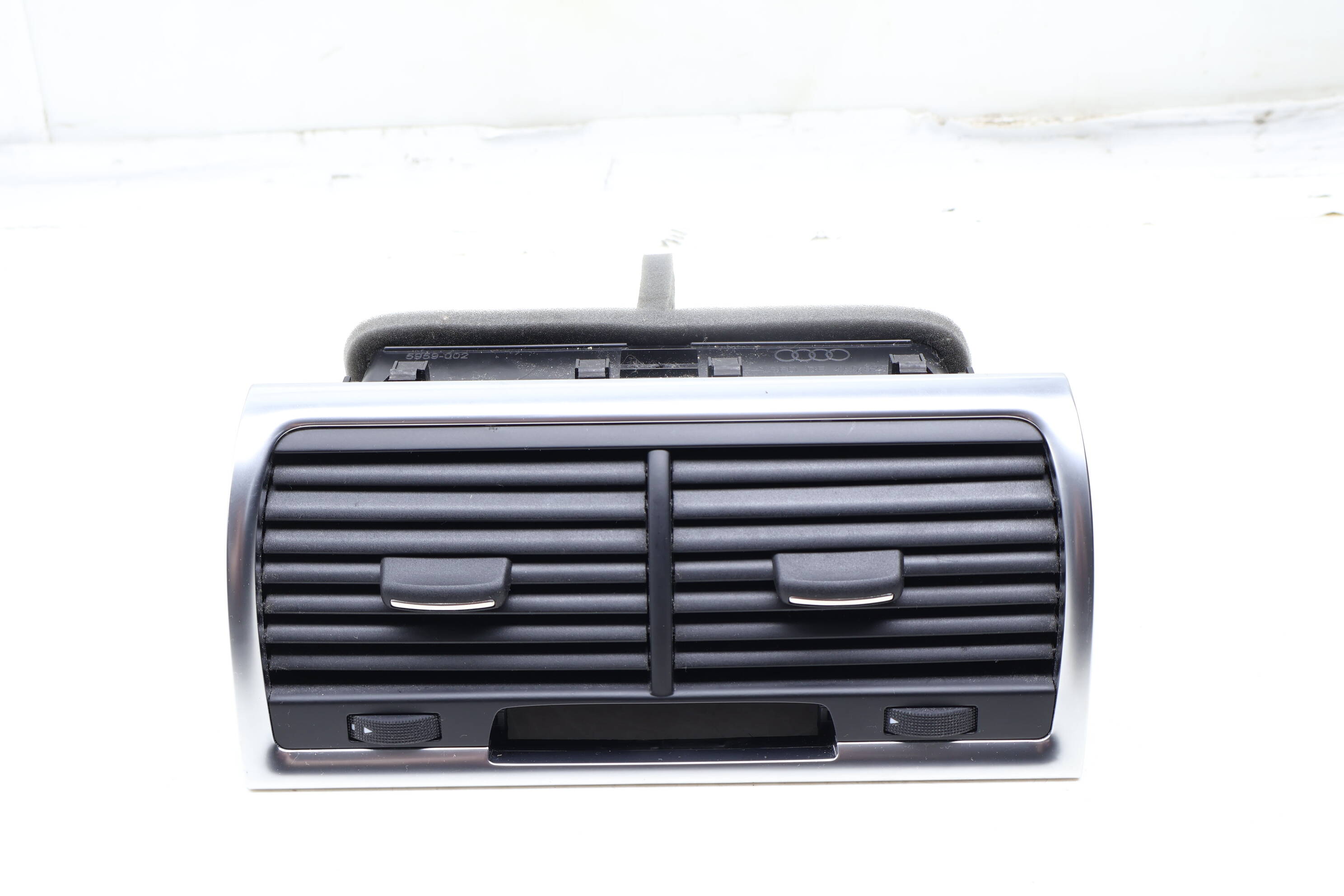 Center Dash Air Vent 4L0820951P