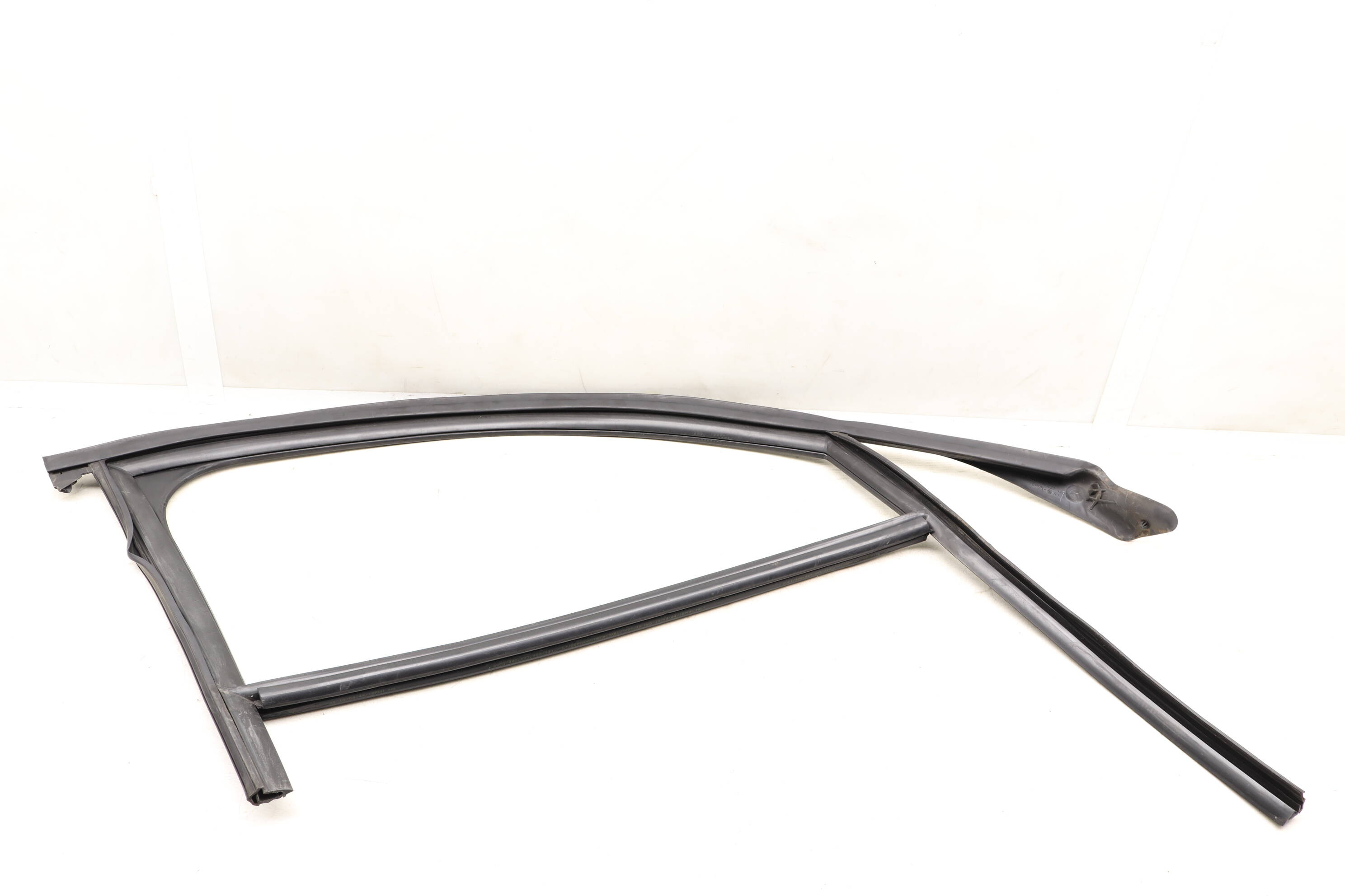 Door Window Frame Seal / Weather Stripping 4H0837440D