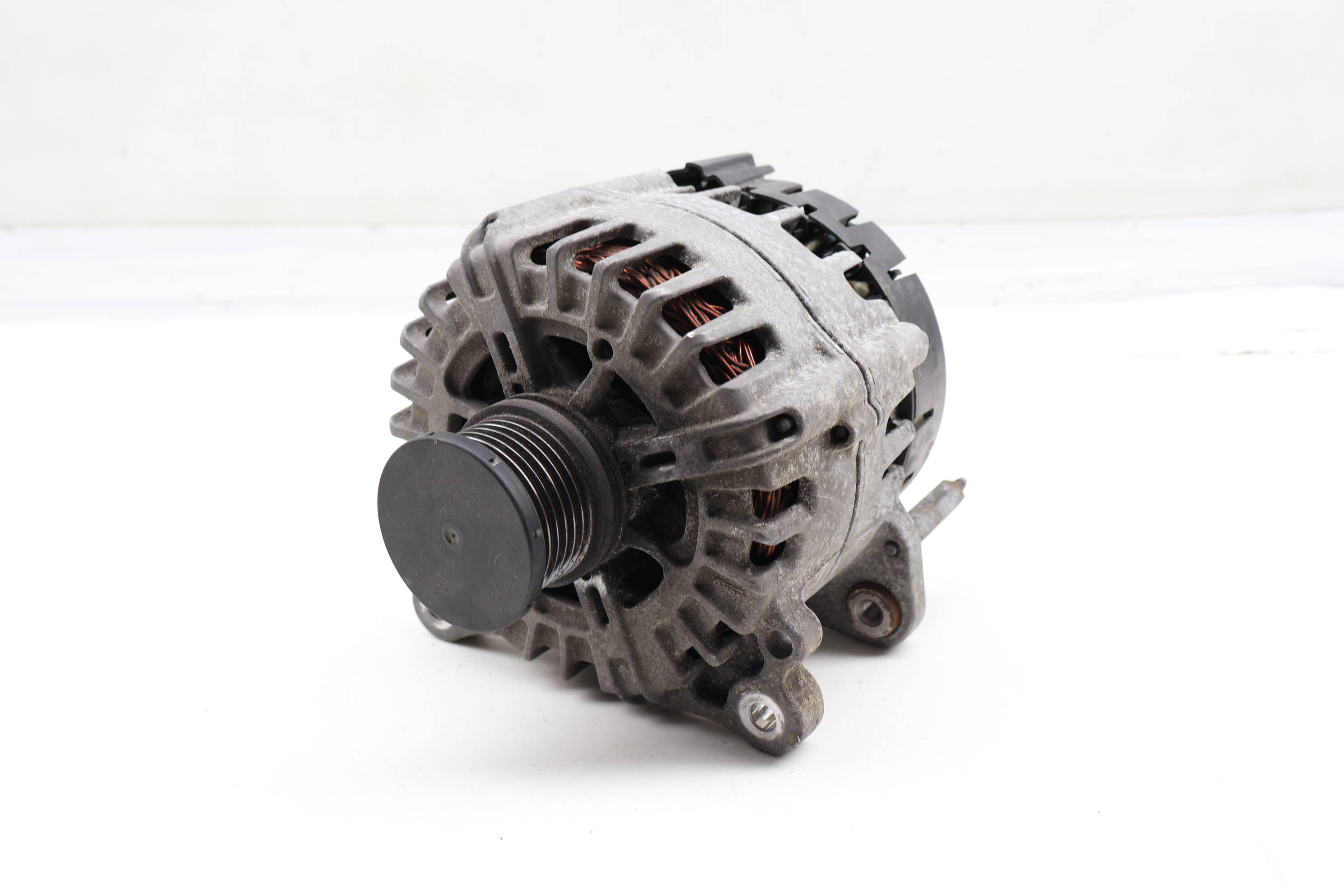 Valeo Alternator - 180 Amp 03H903023Q