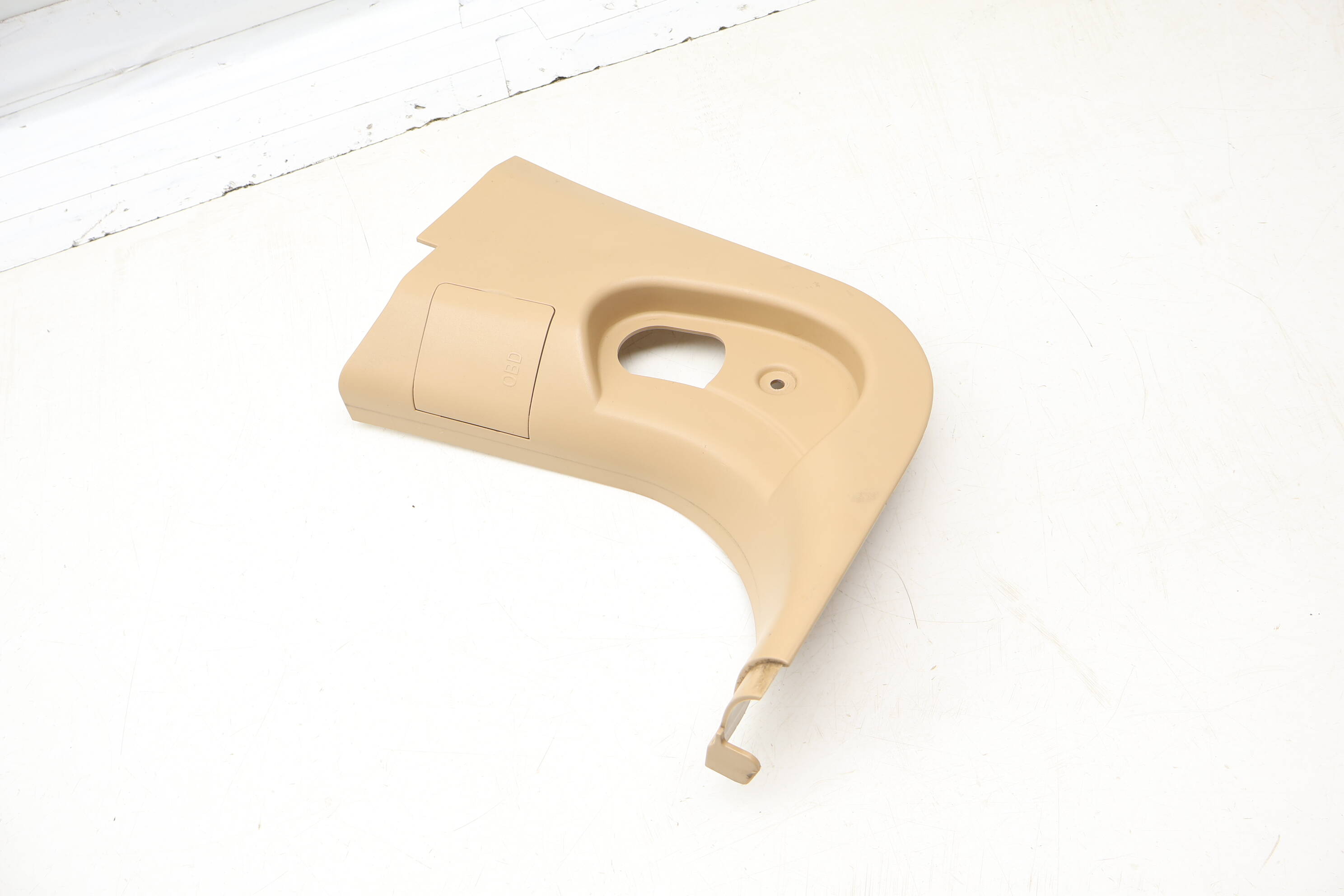 Lower Kick Panel Cover / Trim 51437051423