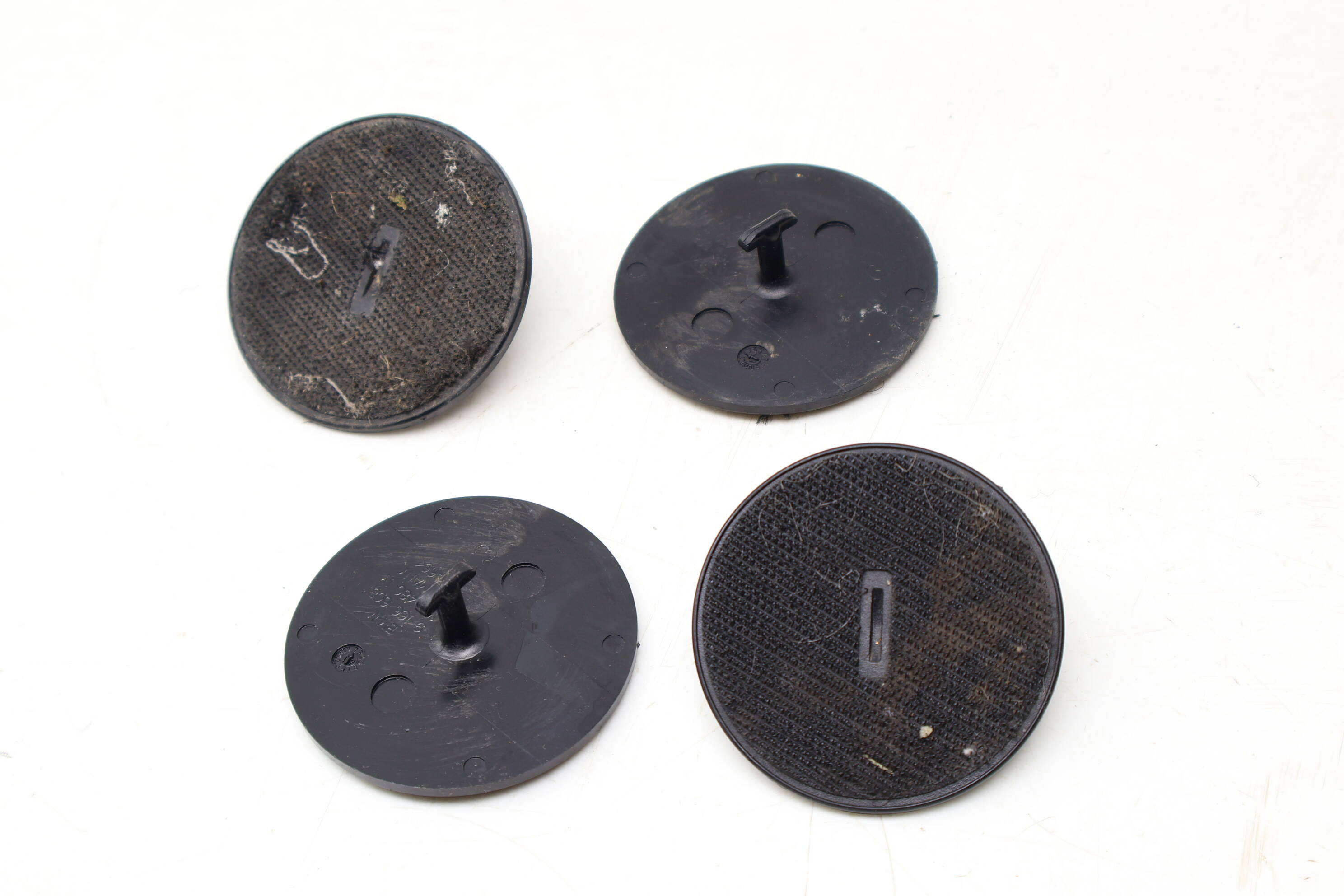 Carpet Floor Mat Fastener / Mount Set (4) 07149166608