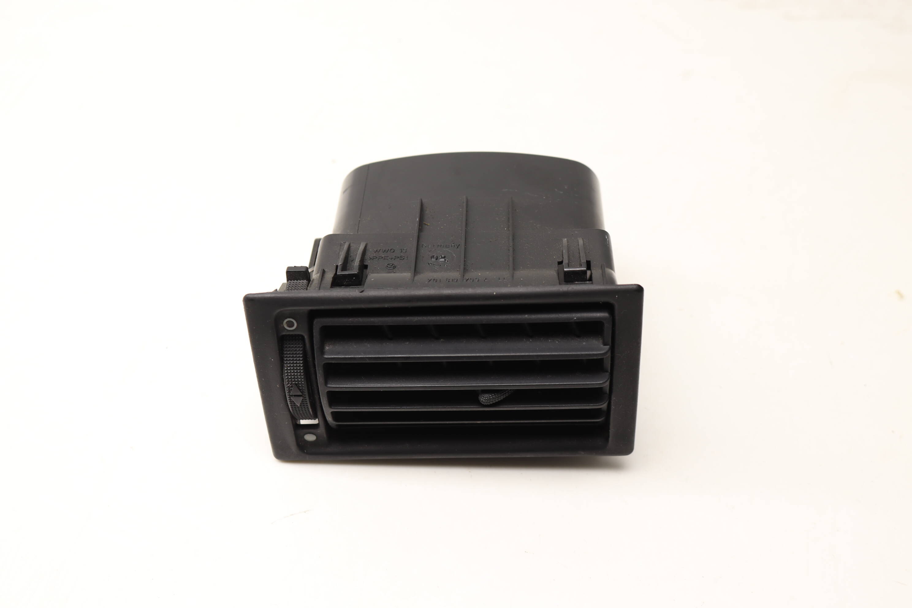 Dash Air Vent 7D1819703