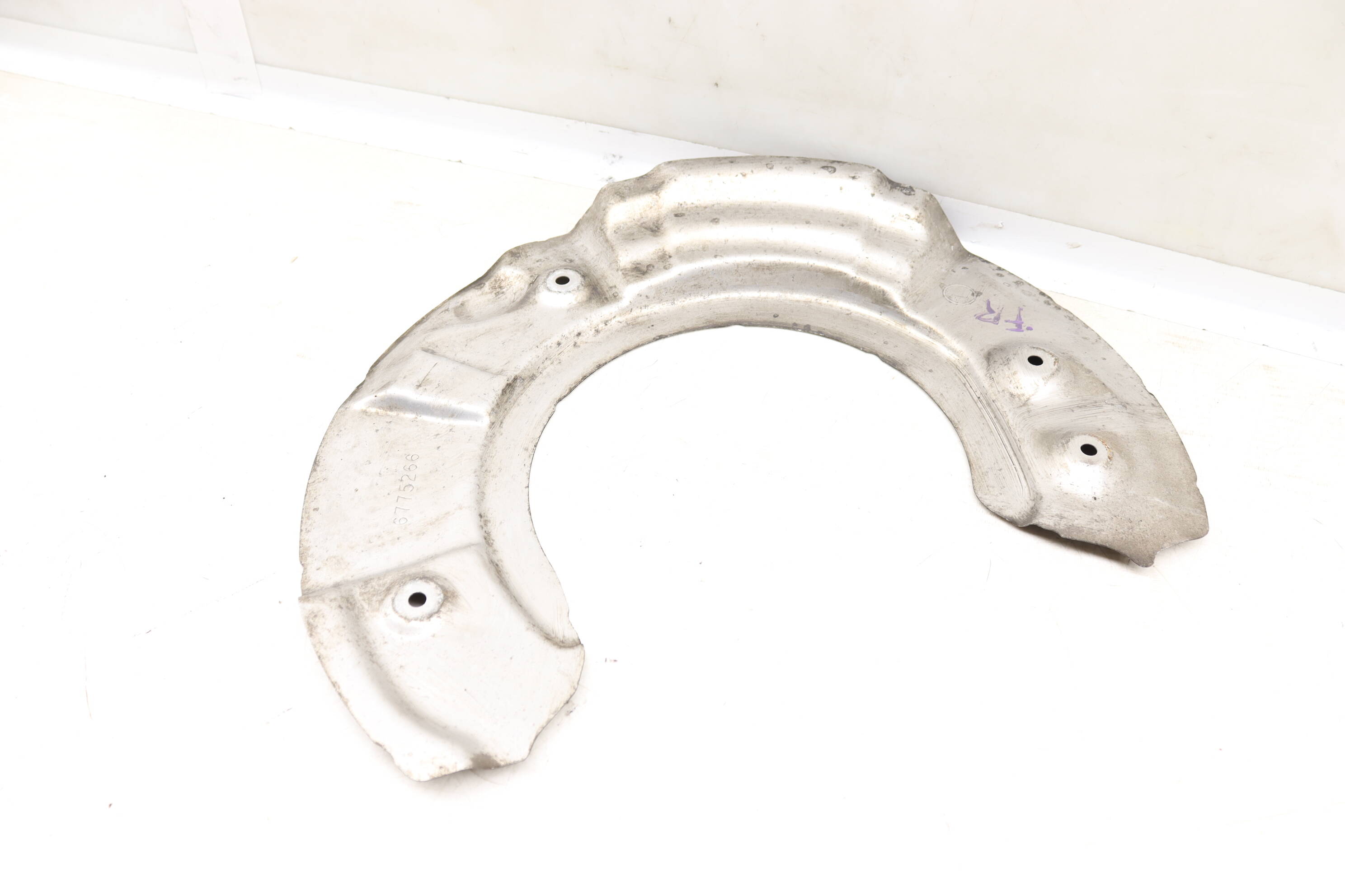 Brake Dust / Splash Shield 34116775266