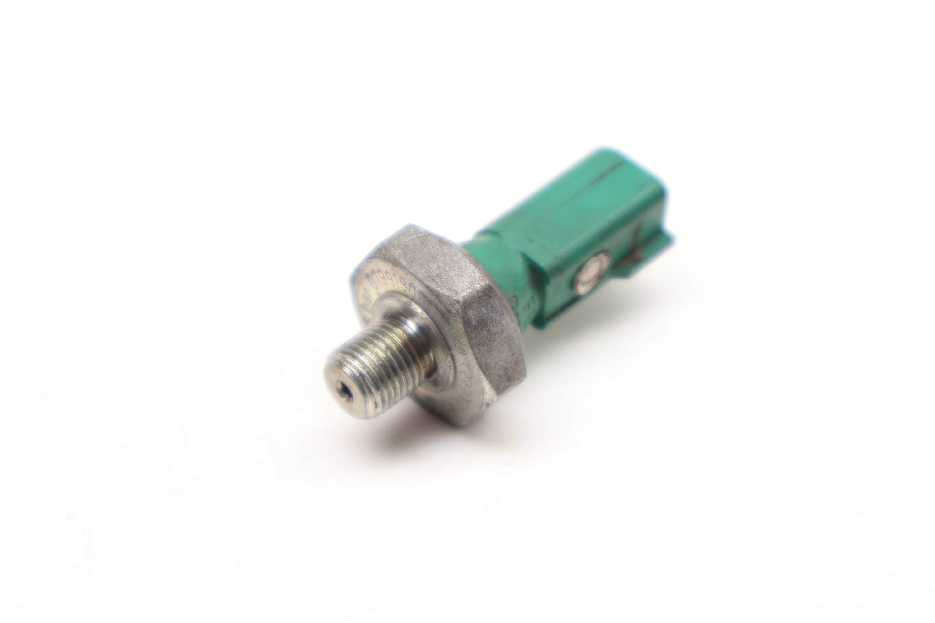 Engine Oil Pressure Sensor / Switch 079919081D 9A791908110