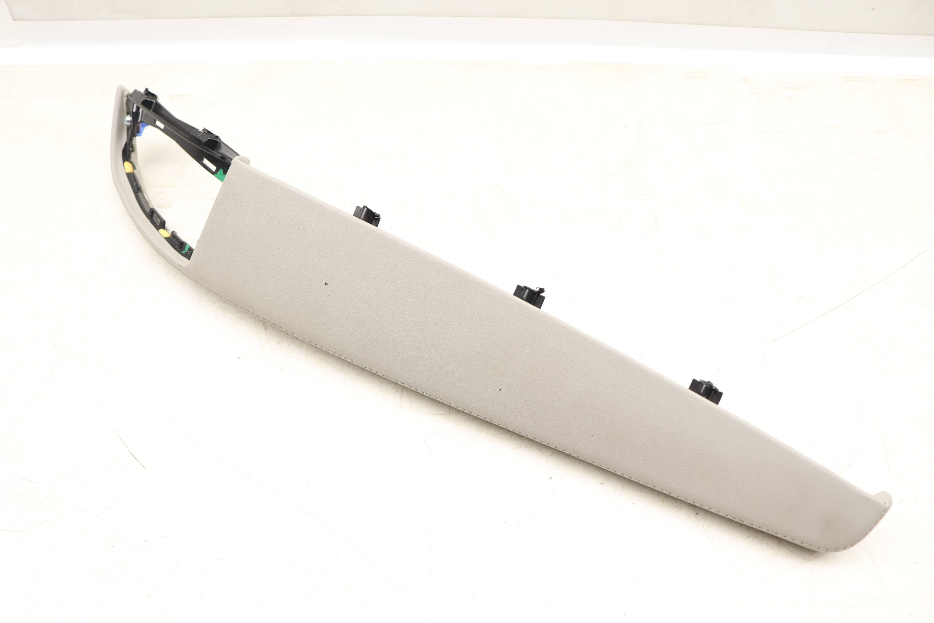 Door Panel Armrest / Switch Trim 7303615