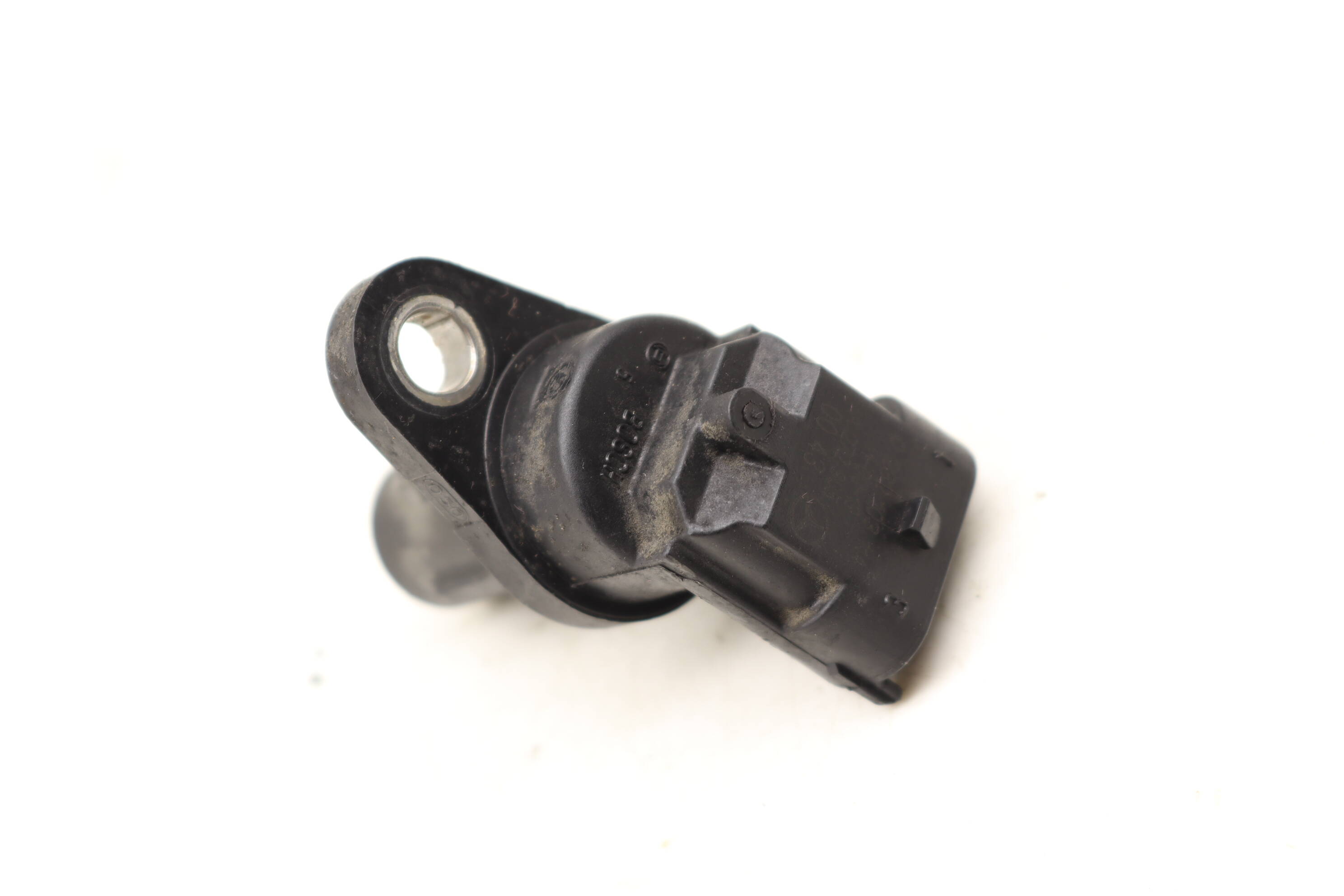 Cam / Camshaft Position Sensor 2729050043