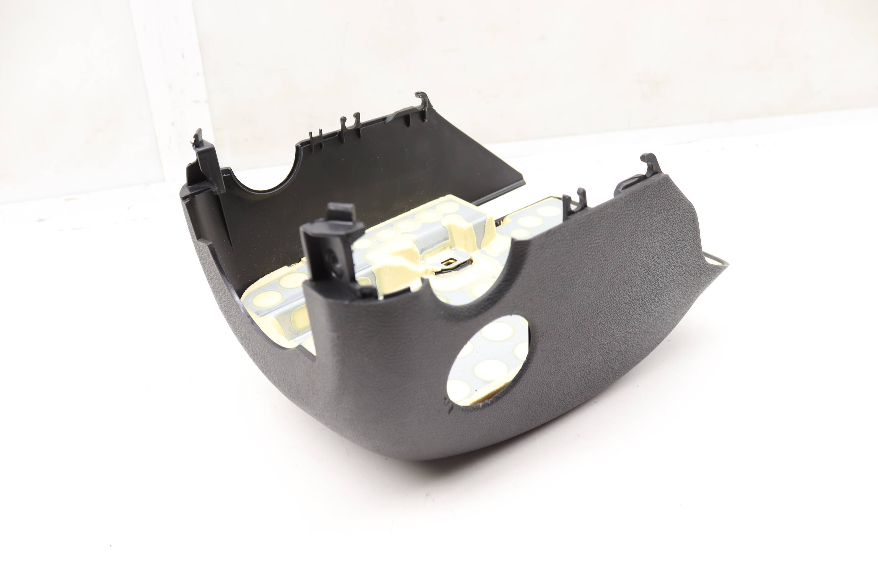 Lower Steering Column Cover / Trim 561858559H