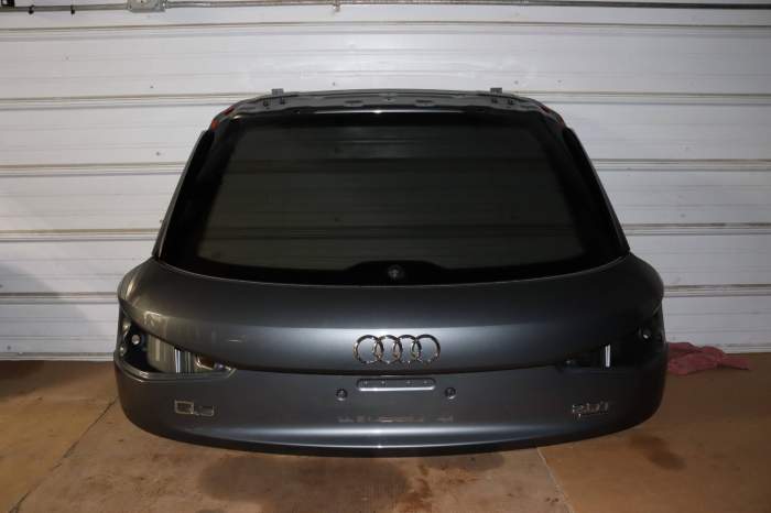 Hatch / Trunk Lid Shell 8U0827025B main product photo