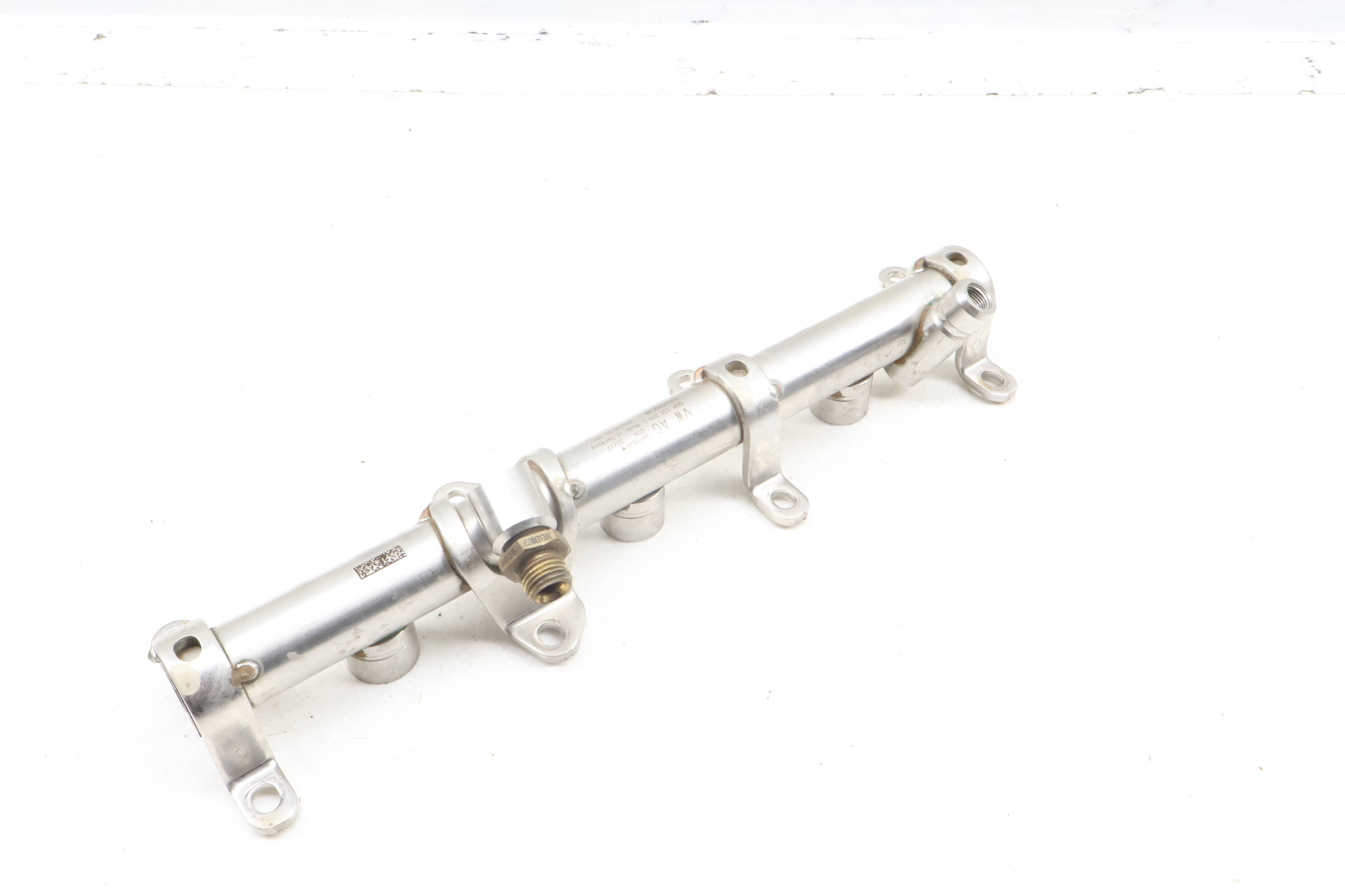 Fuel Rail 06M133316L 9A713331610