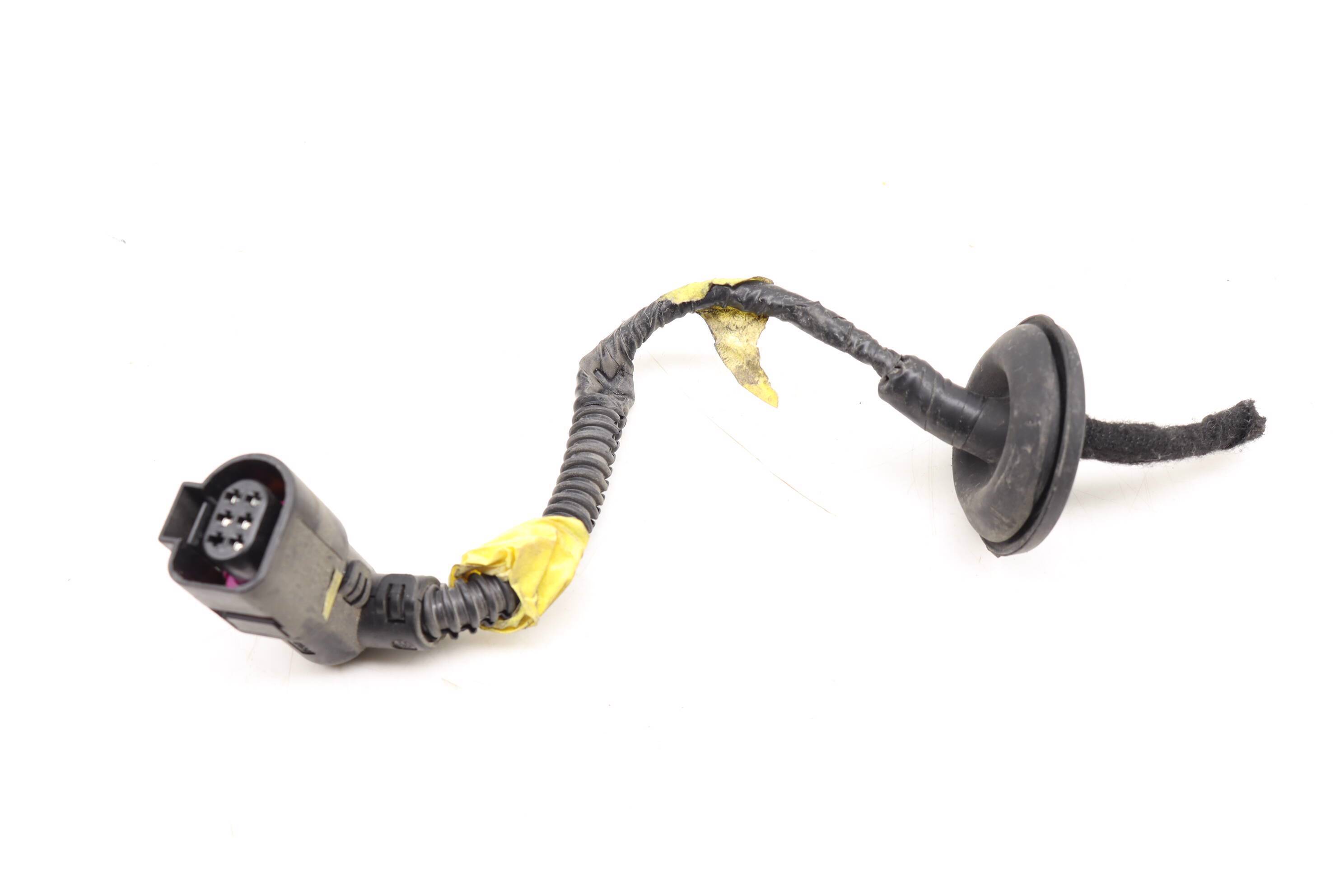 Inner Tail Light Wiring Connector / Pigtail