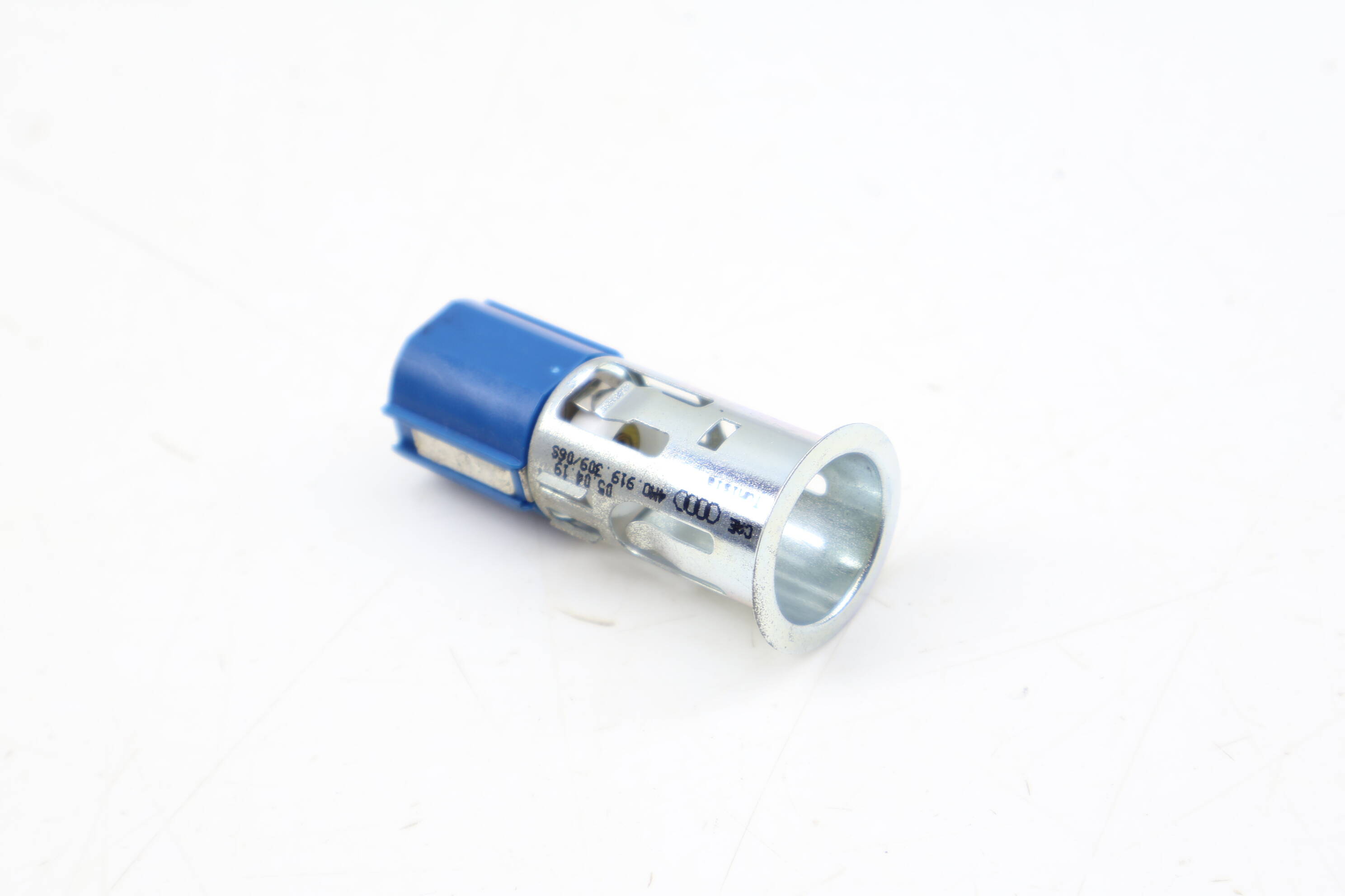 12V Power Outlet 4M0919309