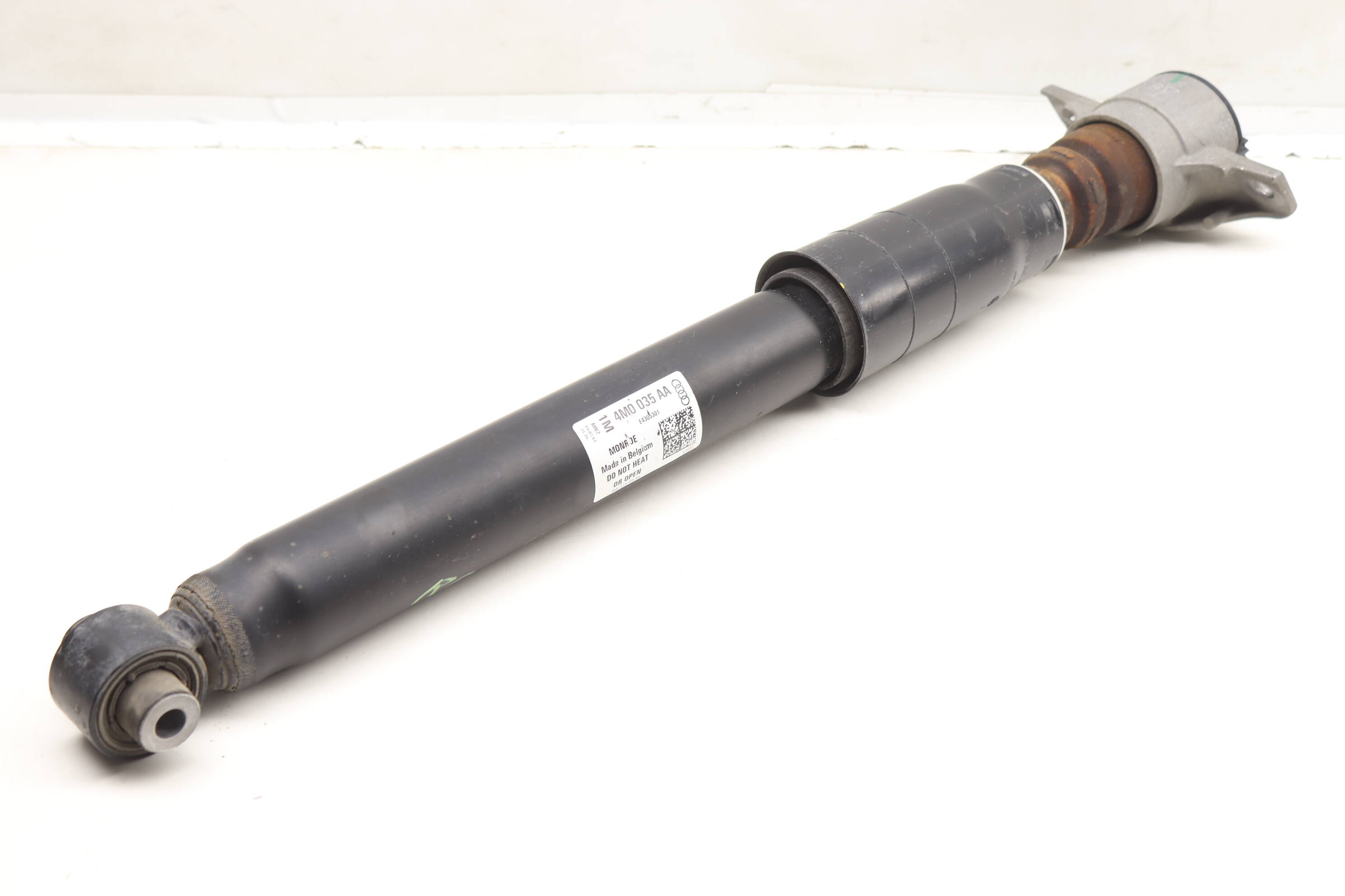 Strut / Shock Absorber 4M0513035AA