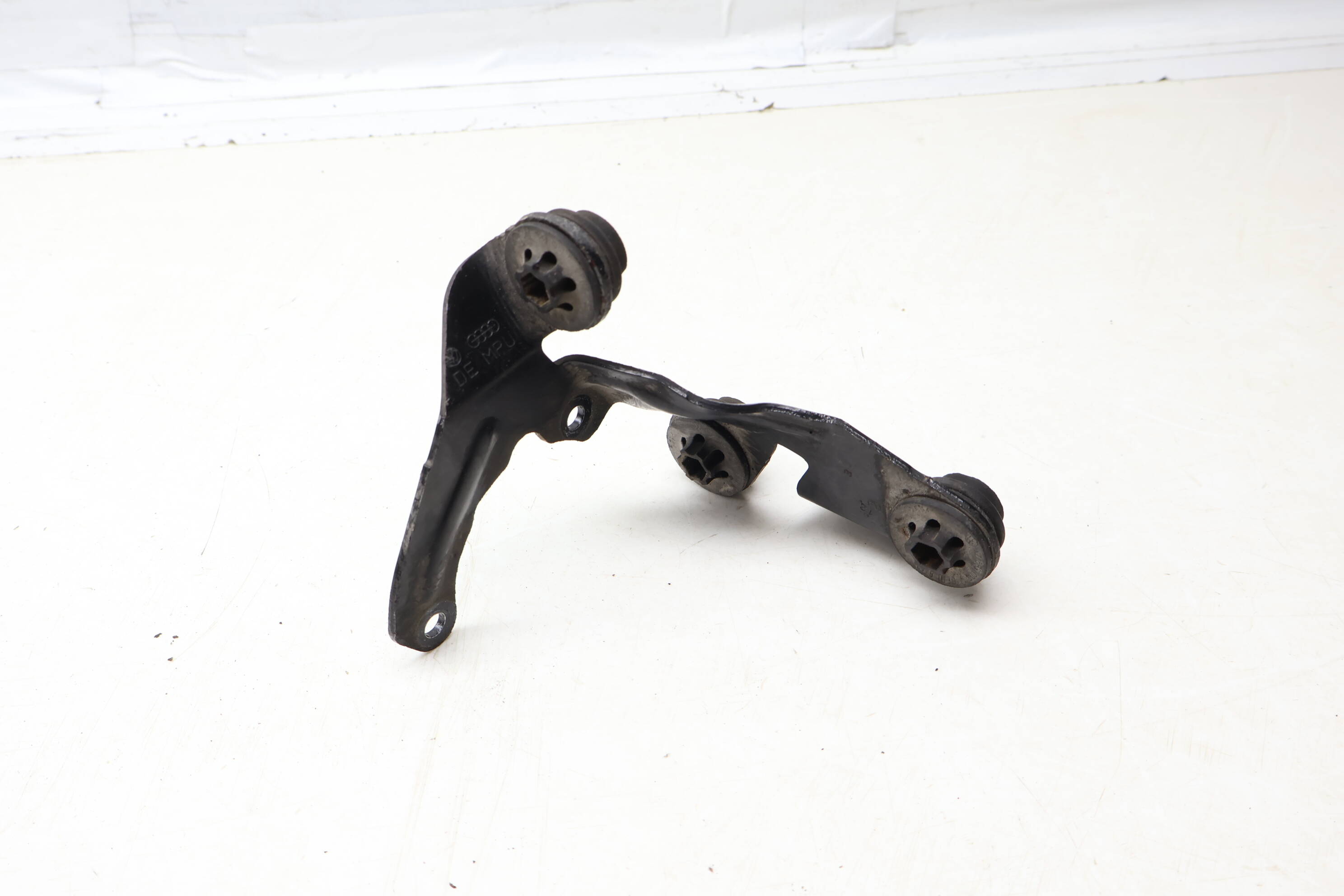 Brake Booster Vacuum Pump Bracket 1J0612391A