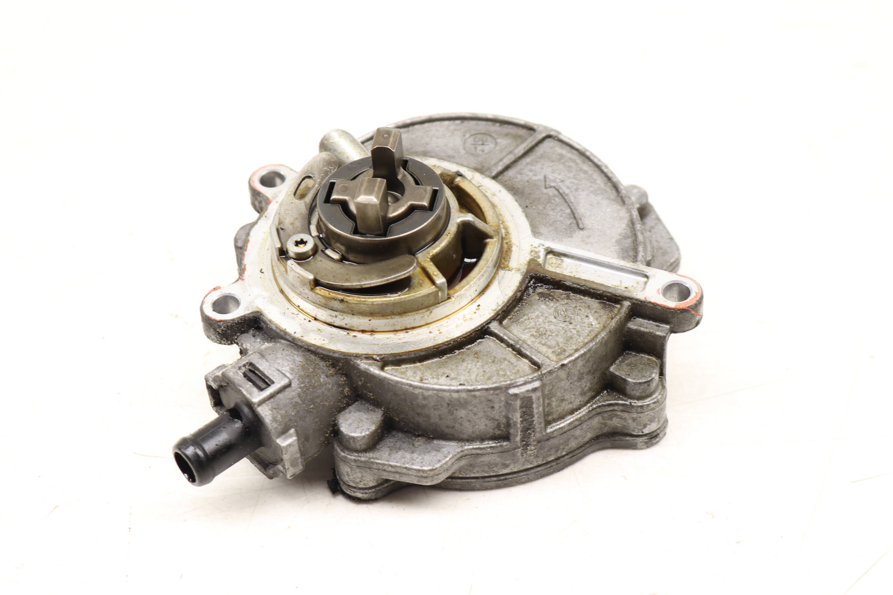 Brake Vacuum Pump 06E145100R 95811005001