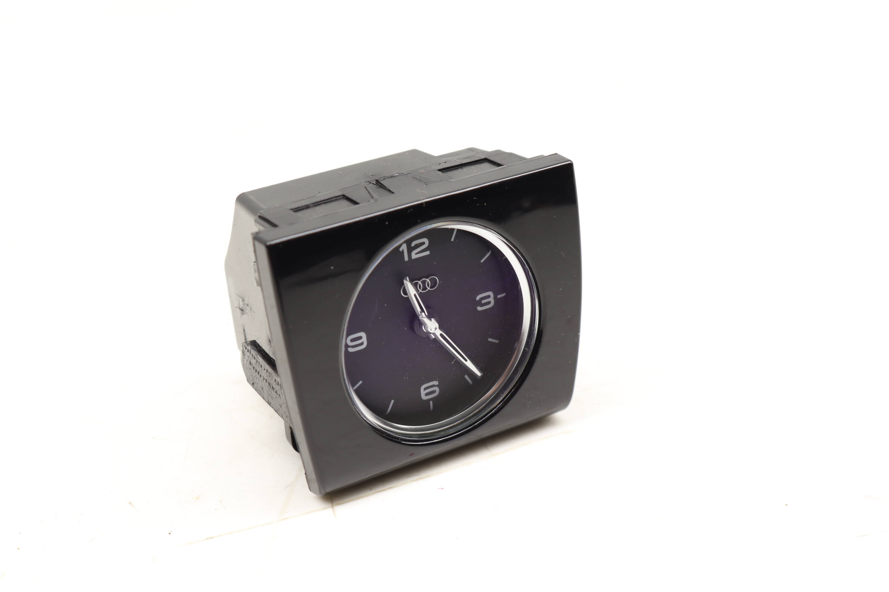 Dash Analog Clock 4H0919204G