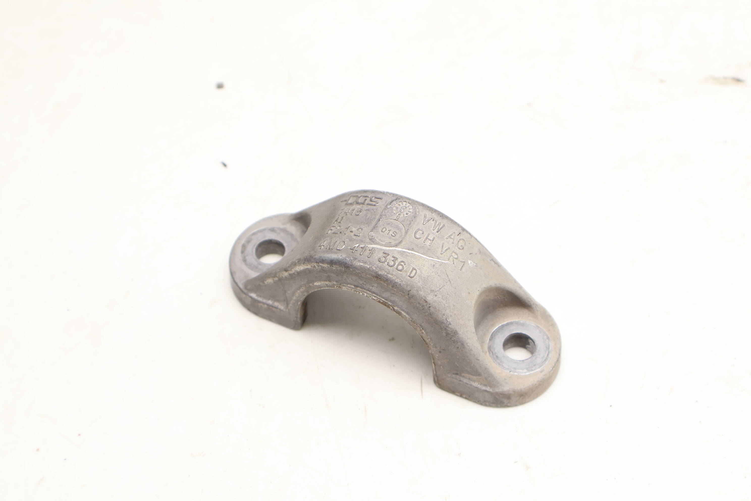 Sway / Stabilizer Bar Clamp Mount (Lower) 4M0411336D