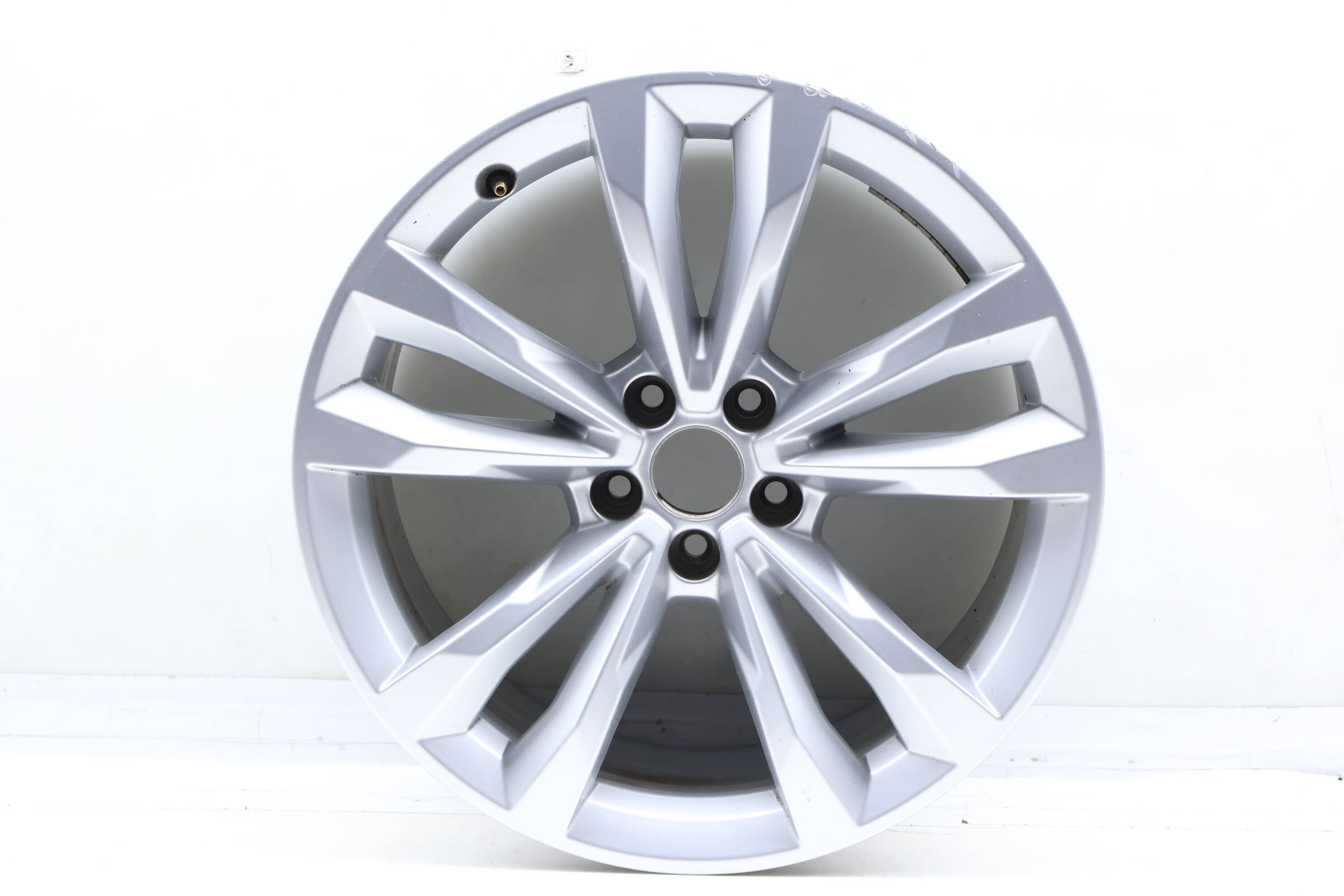 19" Inch Alloy Wheel / Rim (5 Double Spoke) 4M0601025C