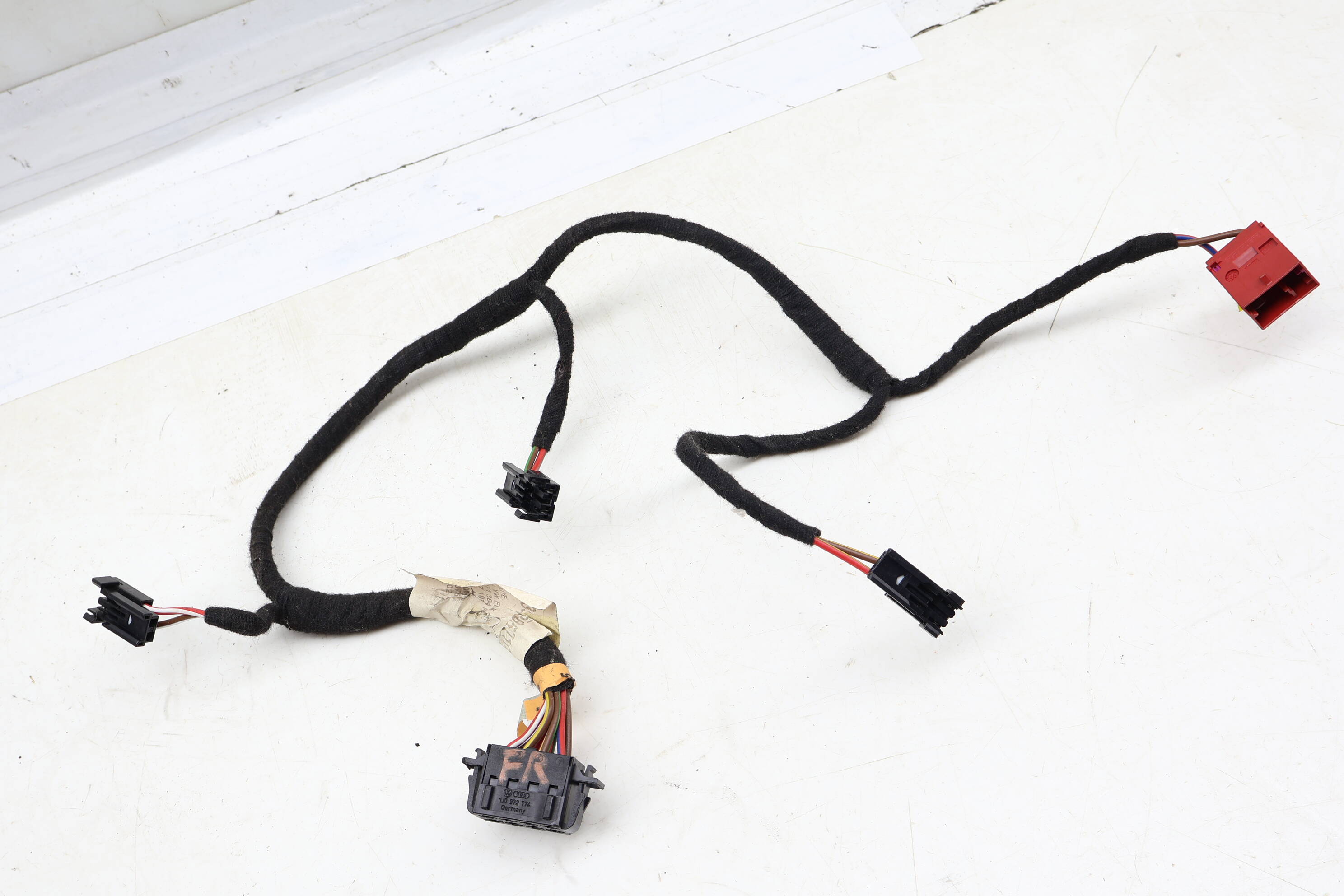 Seat Frame Wiring Harness 3B0971384R