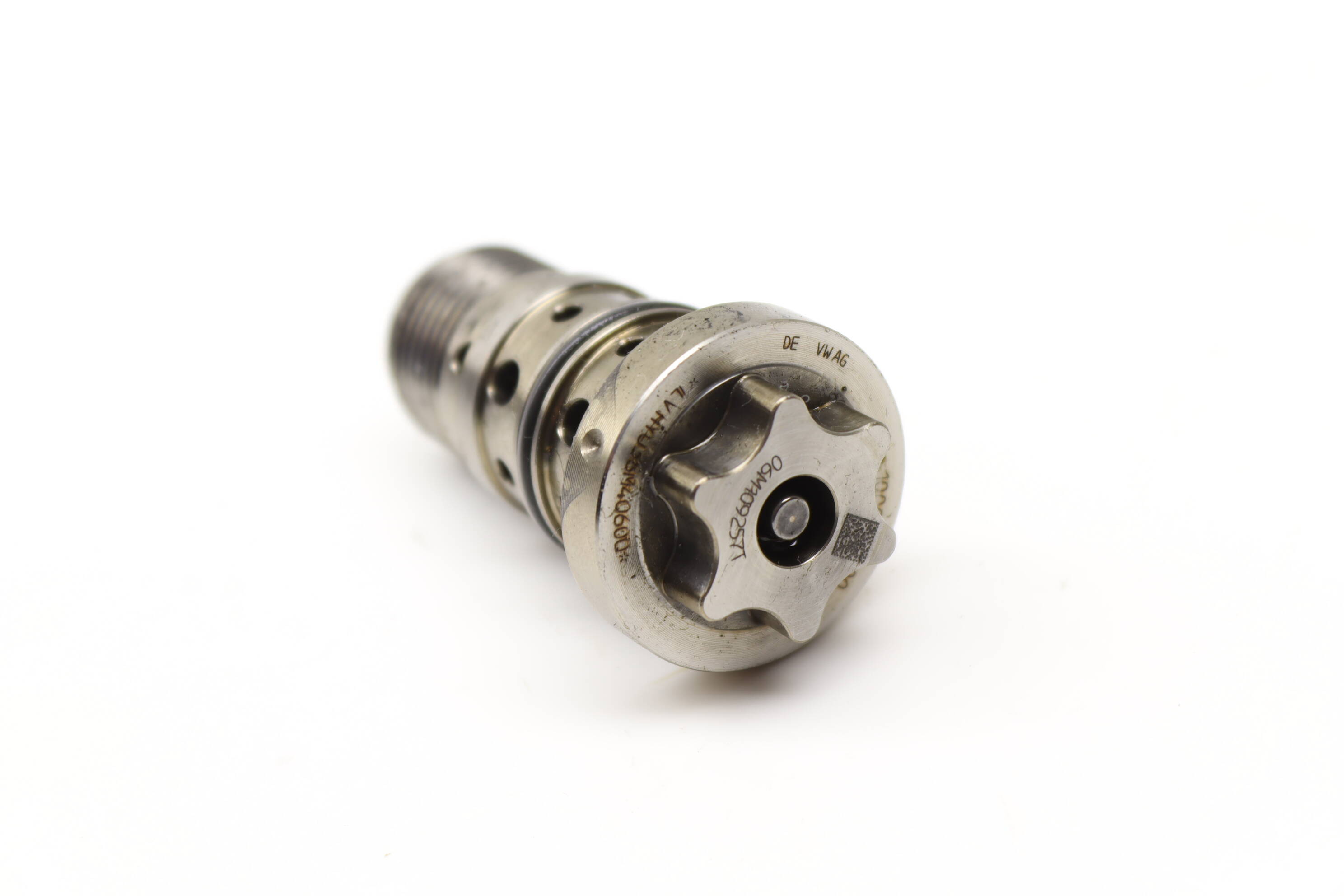 Engine Cam / Camshaft Oil Control Valve 06M109257T PAC109257A