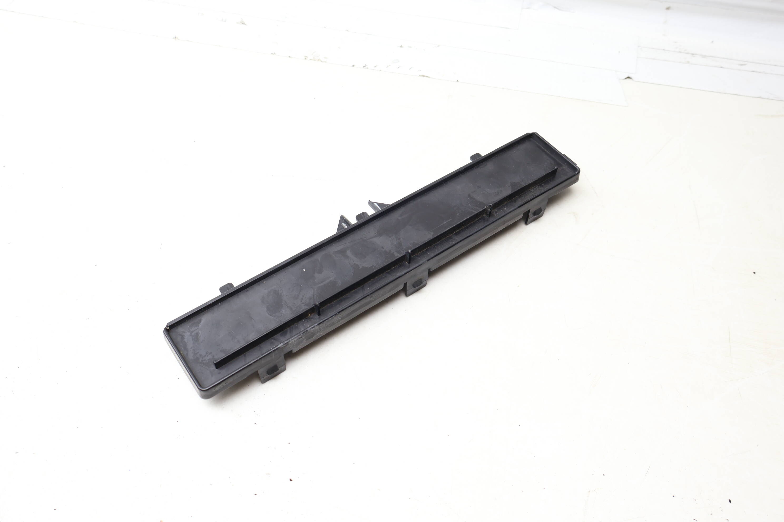 Cabin Air Filter Cover 5Q0819422A