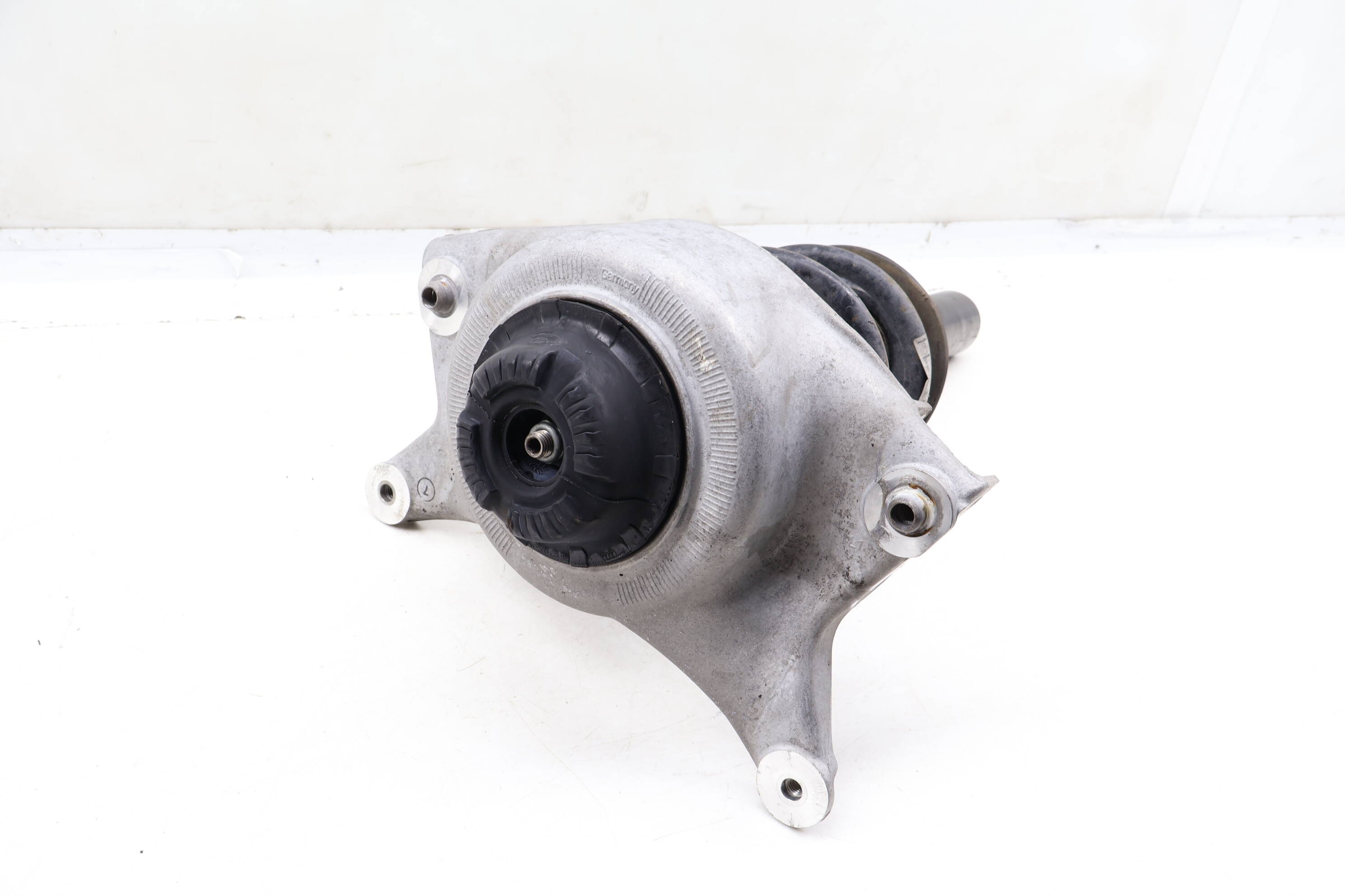 Strut / Spring Assembly 95B413031E