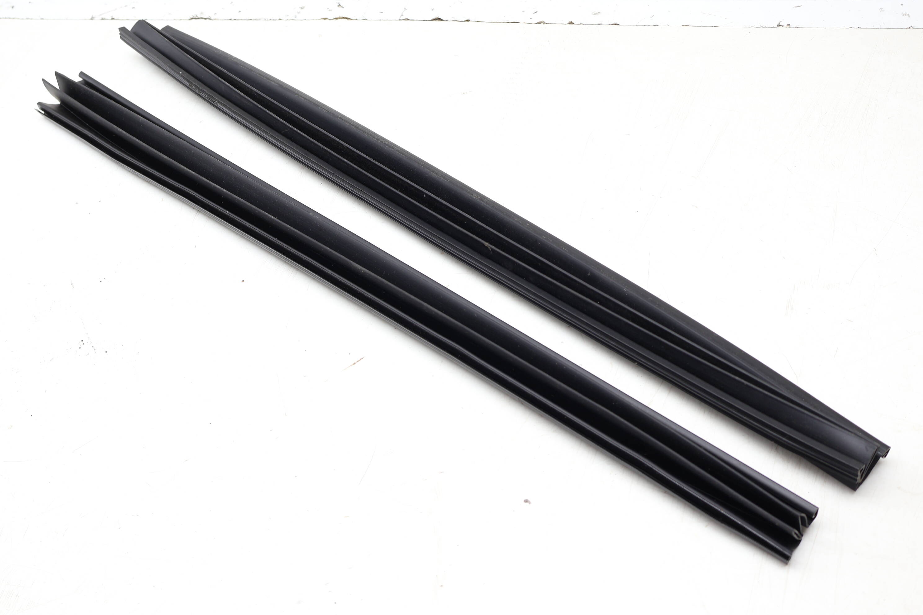 Sunroof / Sun Roof Glass Trim Cover / Boot Set 54137075903