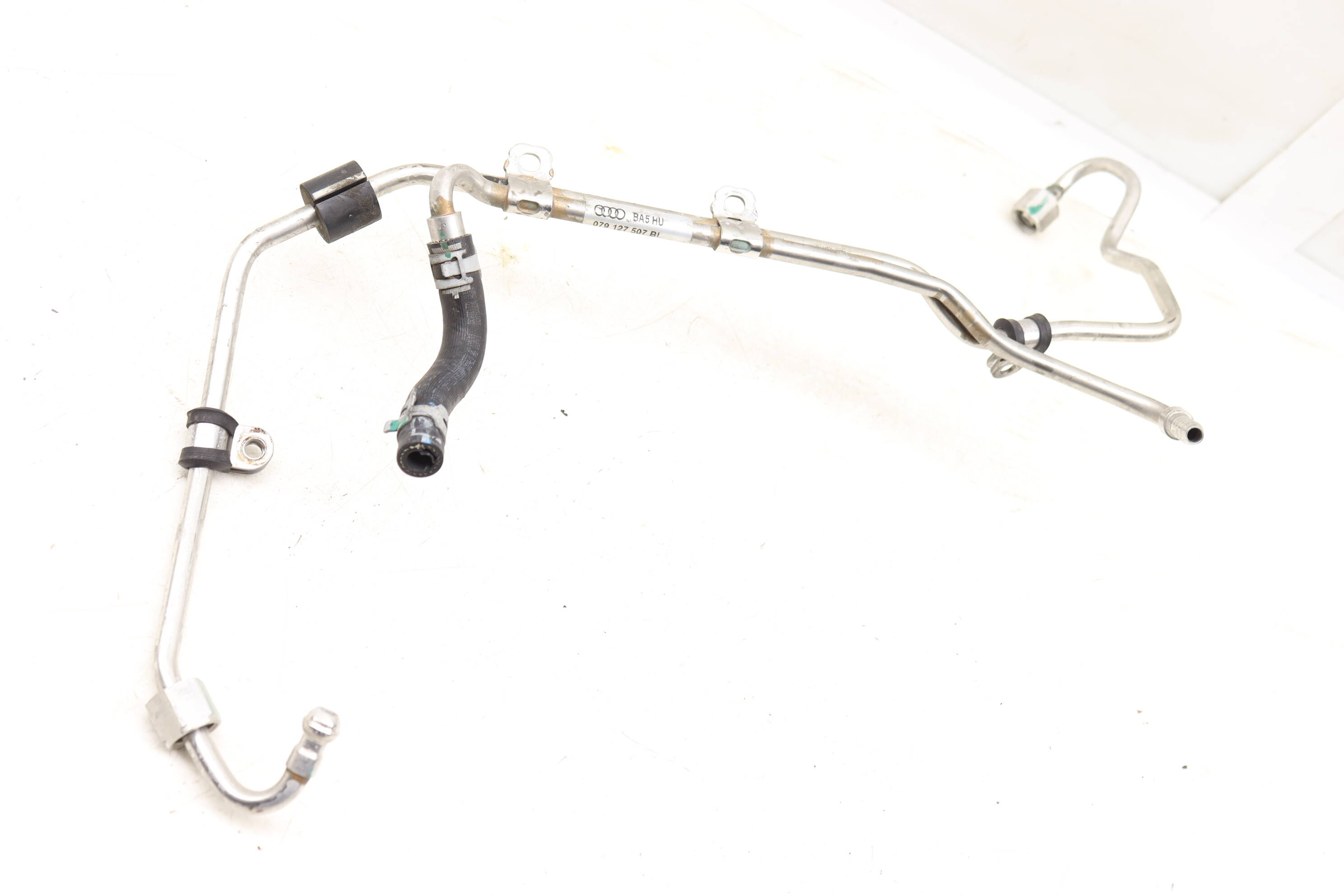 Fuel Line / Pipe 079127507BL