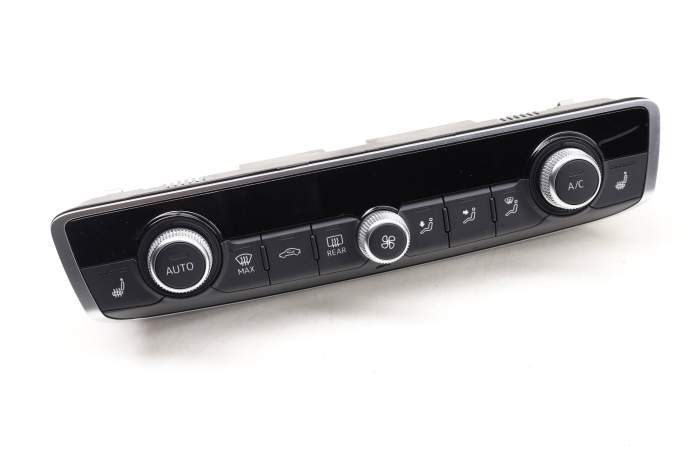 Ac Climate / Temp Control Unit 83A820043Q main product photo