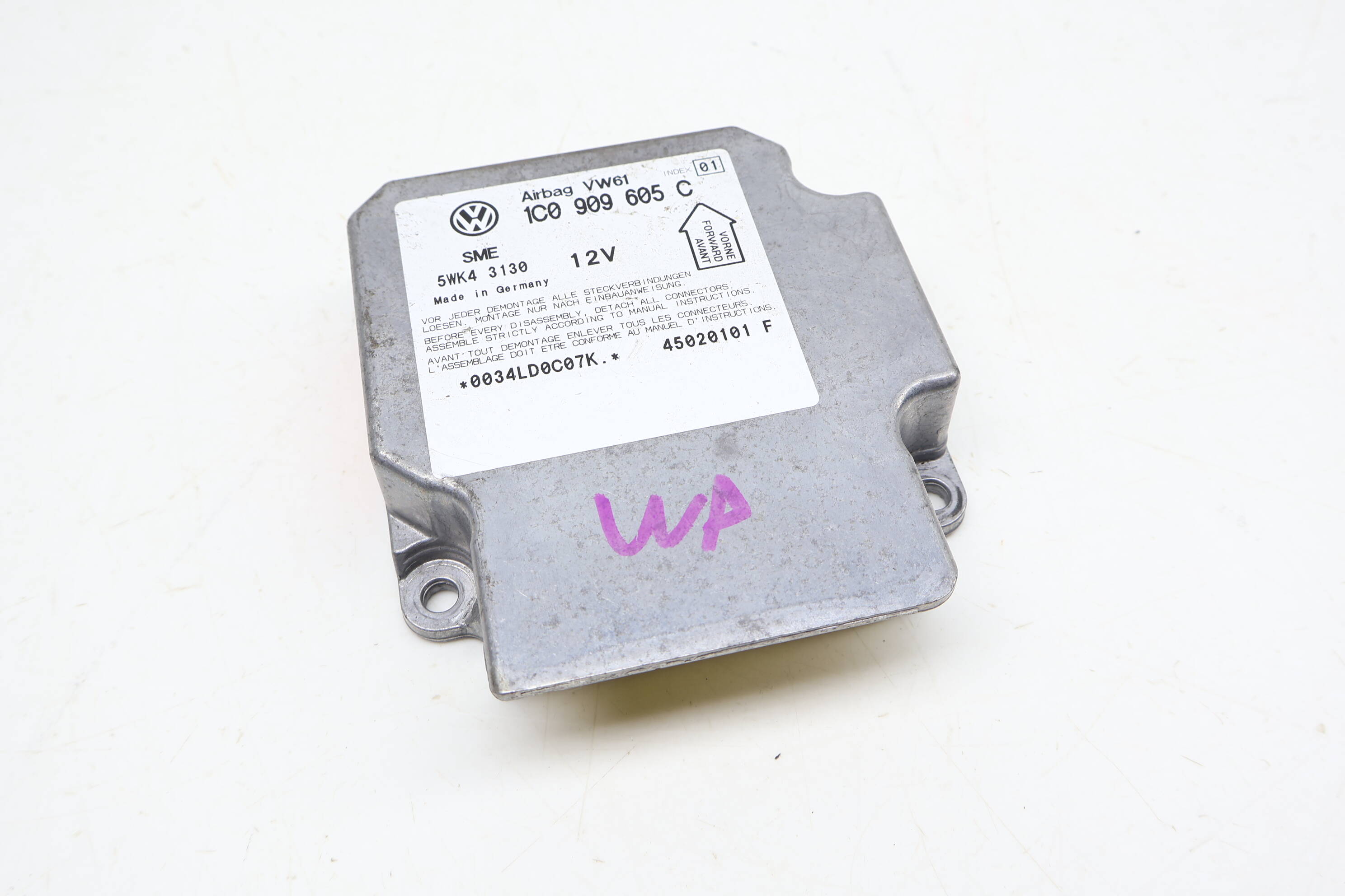 Airbag / Air Bag Control Module 1C0909605C