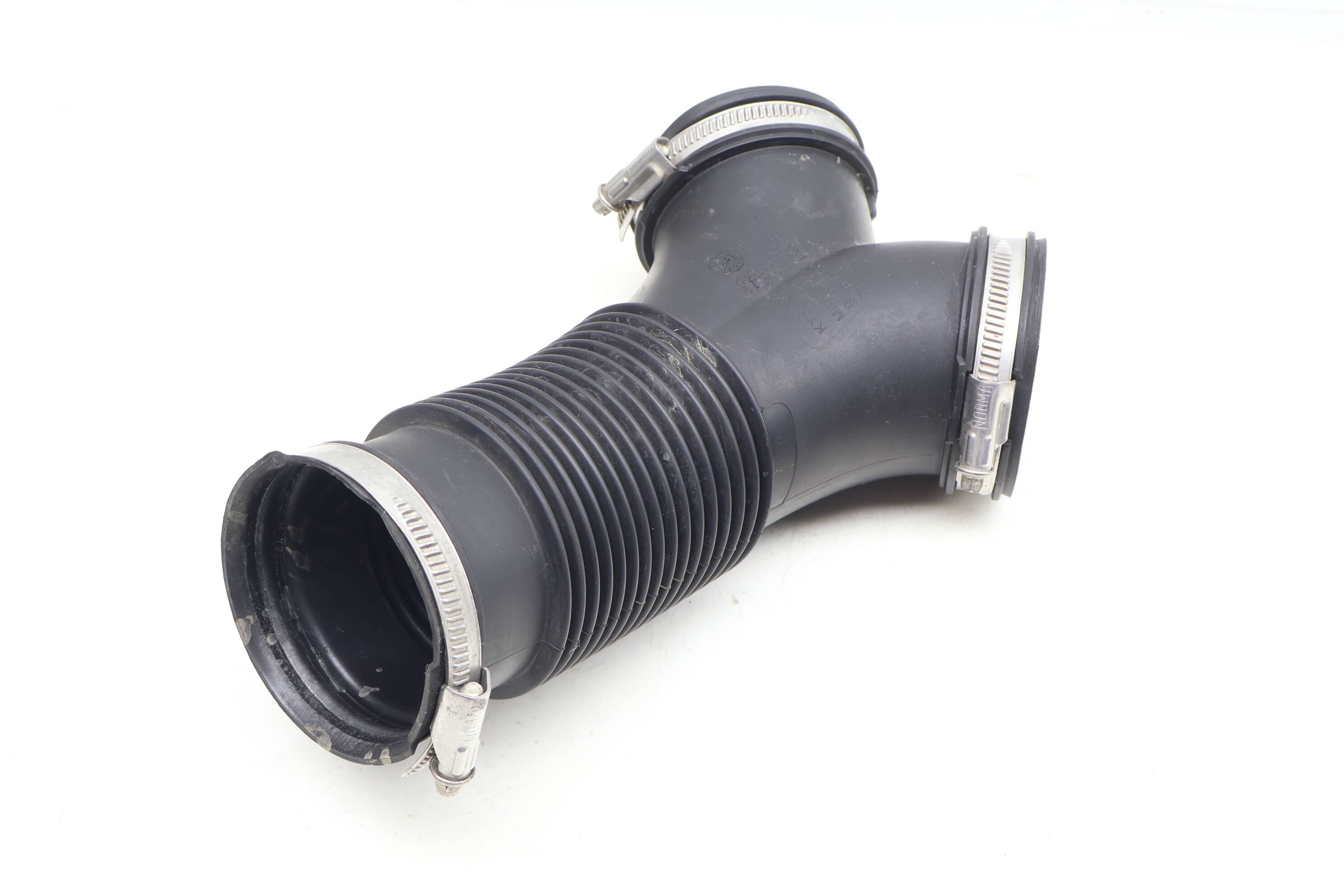 Air Intake Duct / Distributor Tube 97011014023