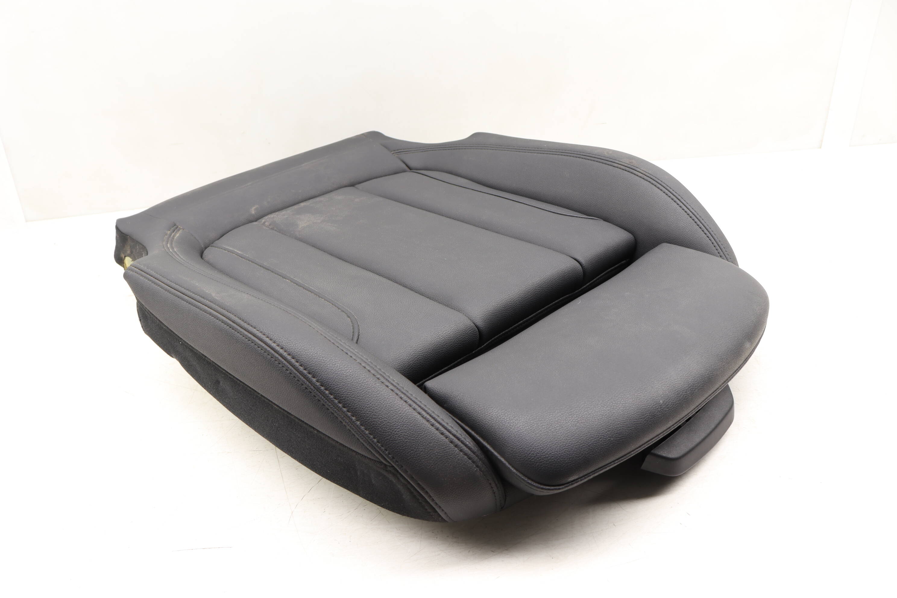 BMW Front Right Lower Sport Seat Bottom Cushion 52107477372