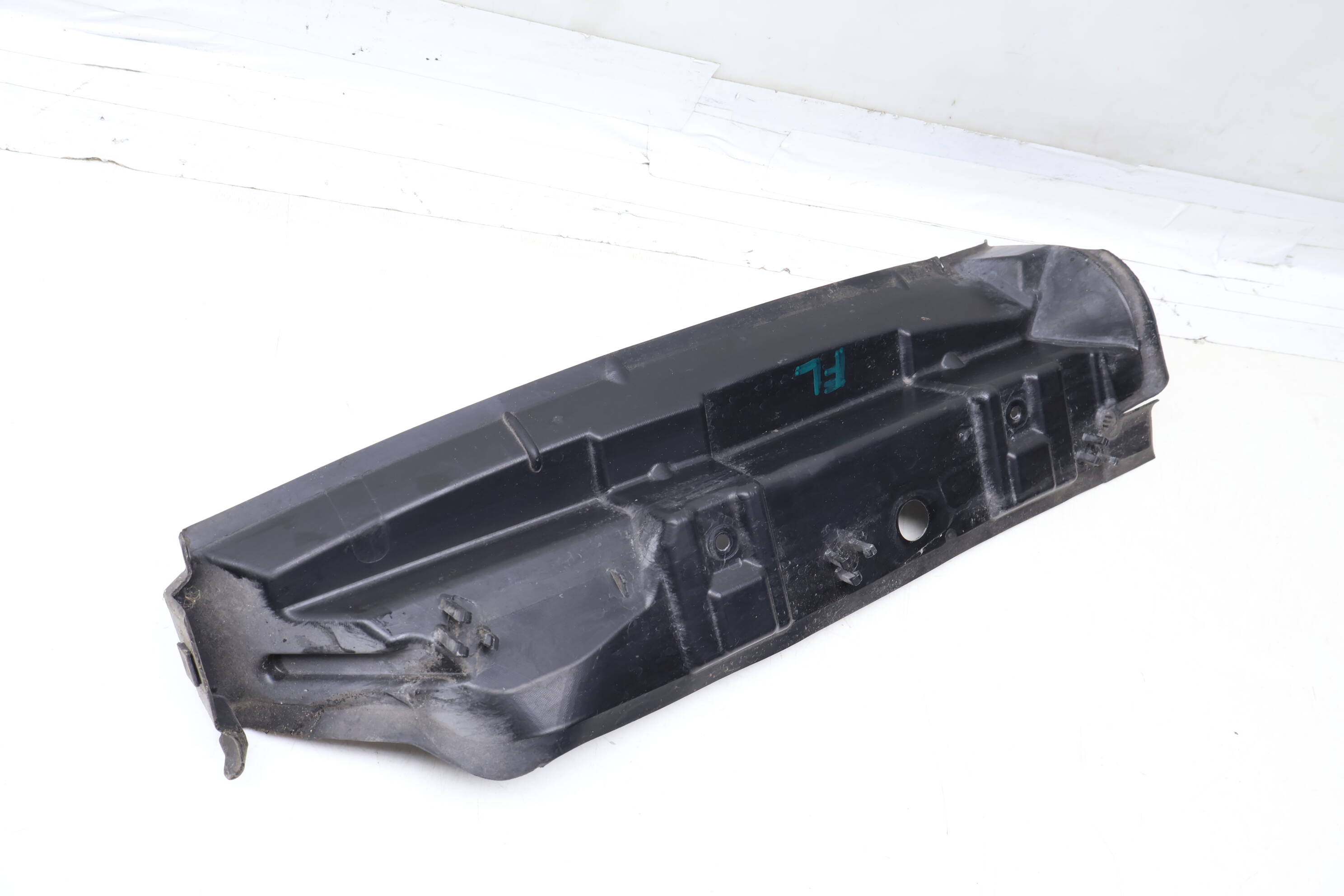 Inner Fender Shield Plate 8N0821111A