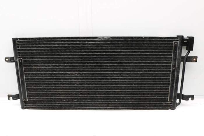 Ac Condenser 7D0820413B main product photo