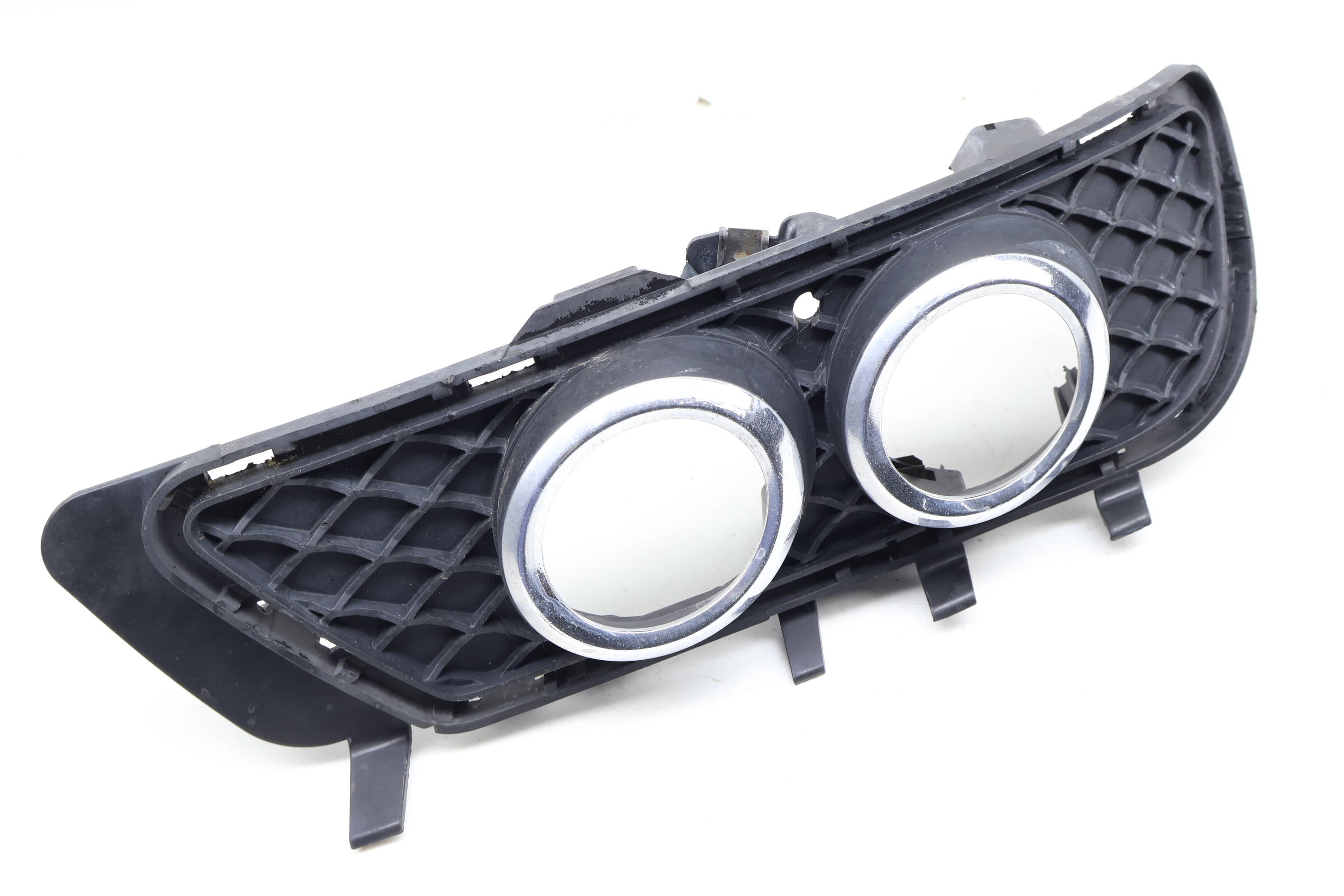 Lower Bumper / Fog Light Grille 2128850723